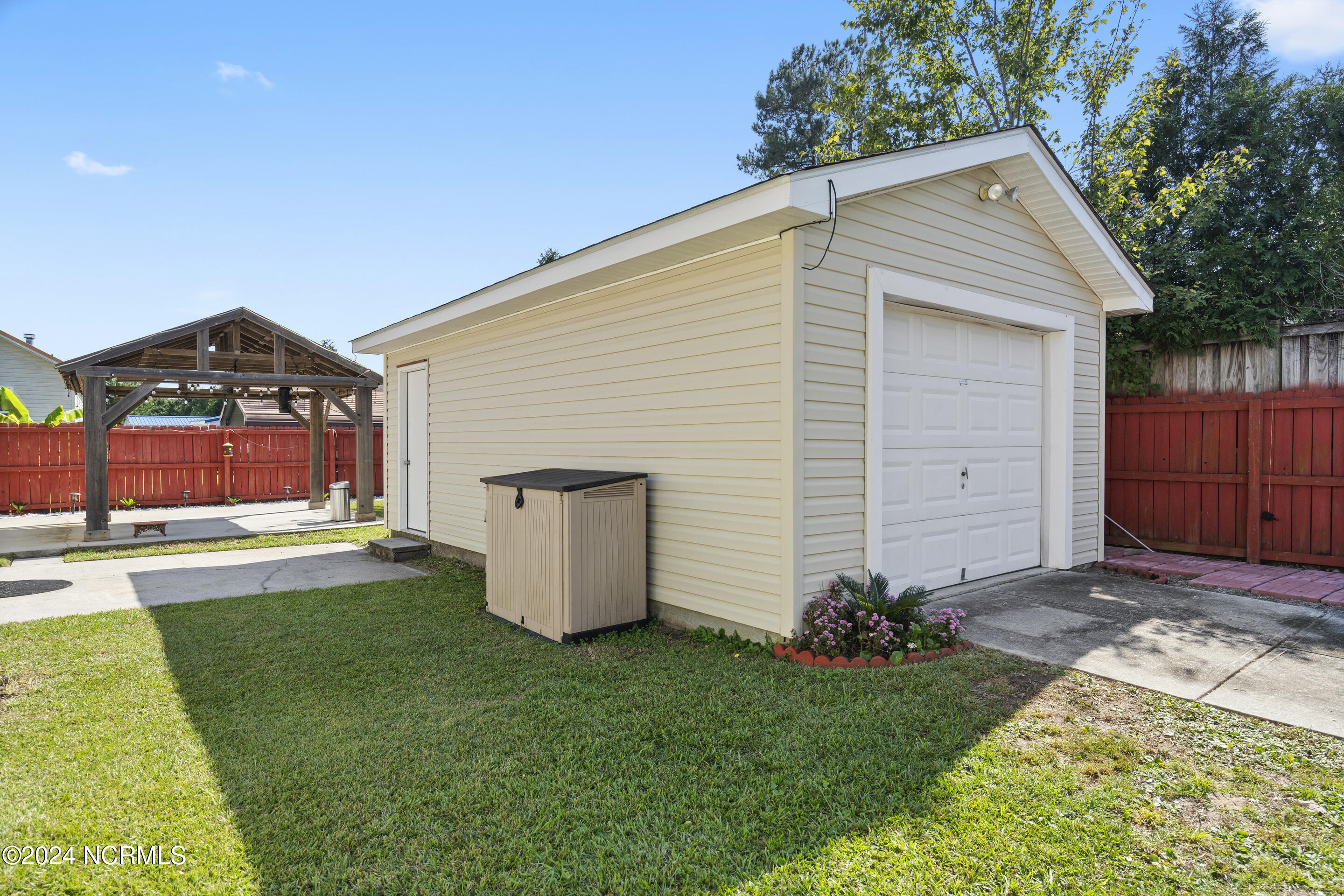 9361 Holbrook Drive Property Photo 43