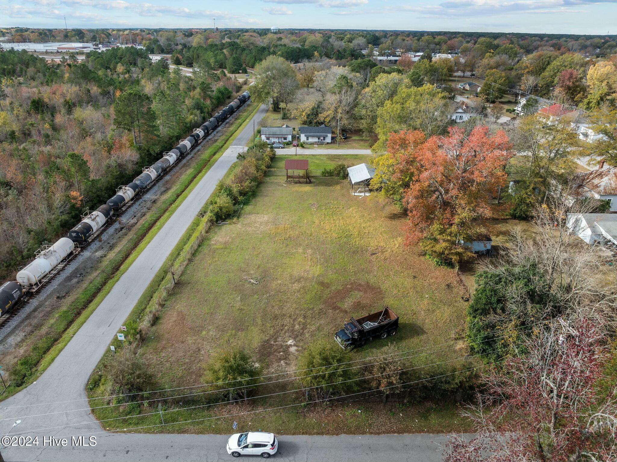 1025 Arlington Street Property Photo 2