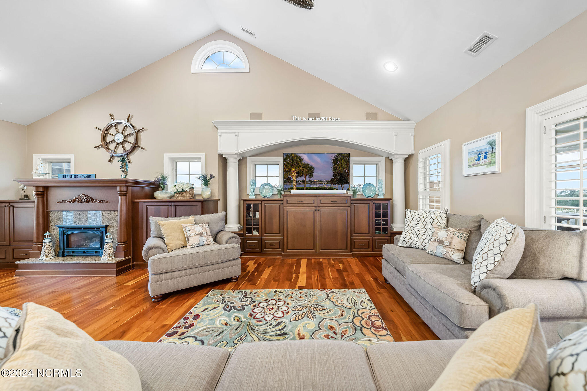 3828 Courtenay Drive Property Photo 17