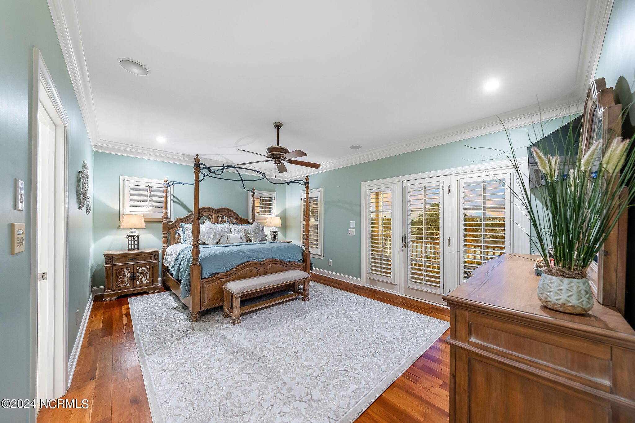 3828 Courtenay Drive Property Photo 46