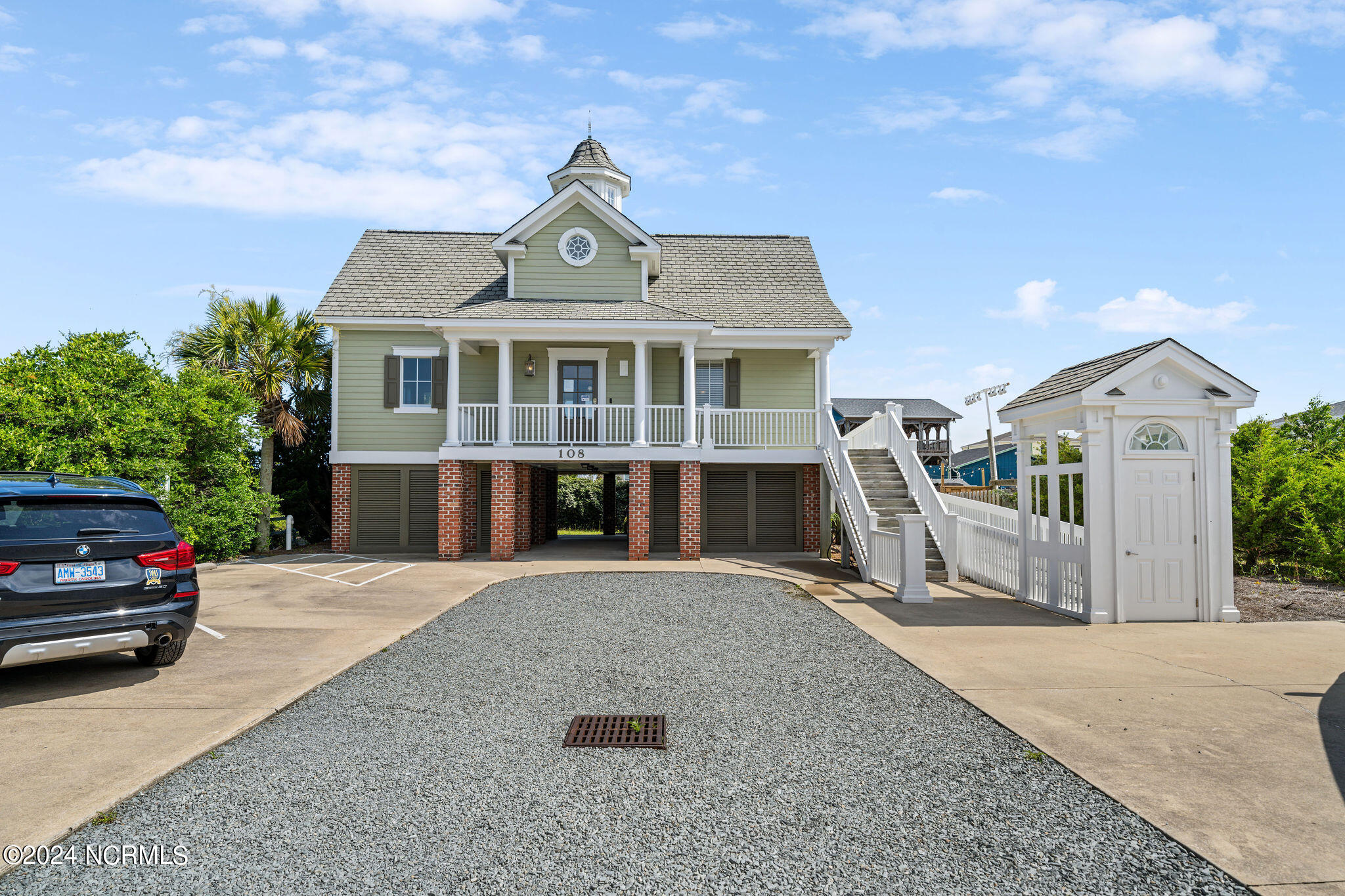 3828 Courtenay Drive Property Photo 100