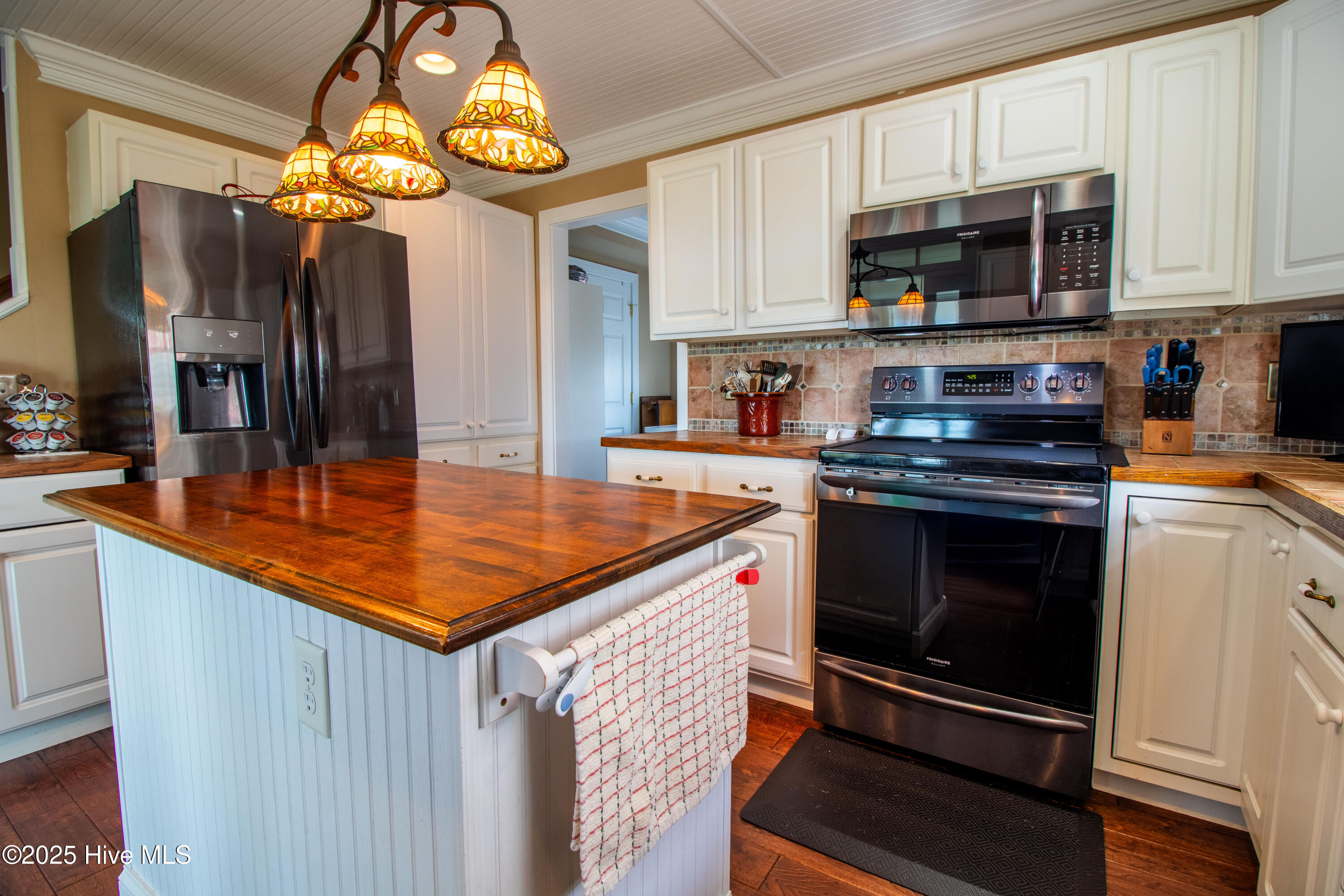 1103 S Topsail Drive Property Photo 19