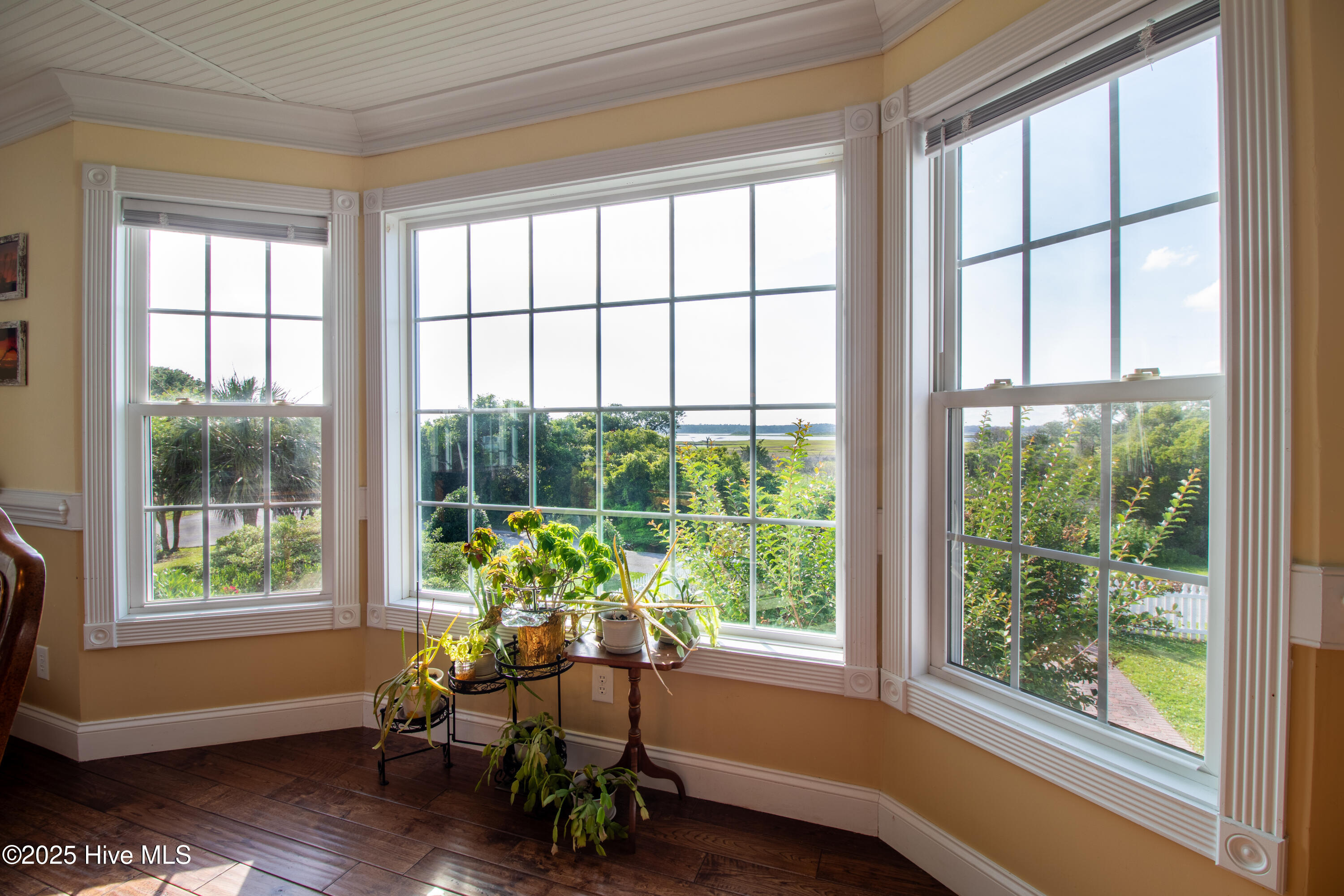 1103 S Topsail Drive Property Photo 24