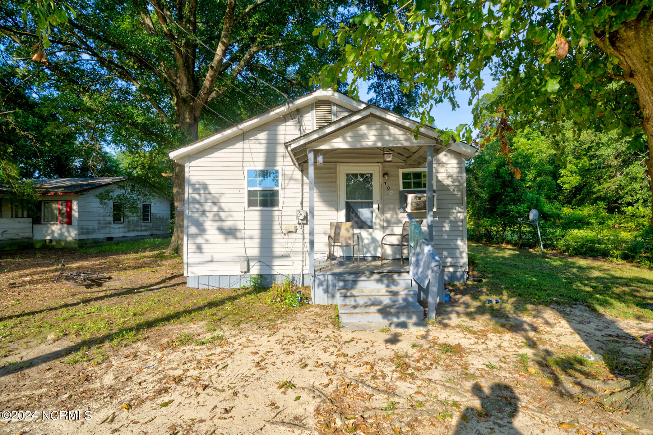 701 Anne Street Property Photo