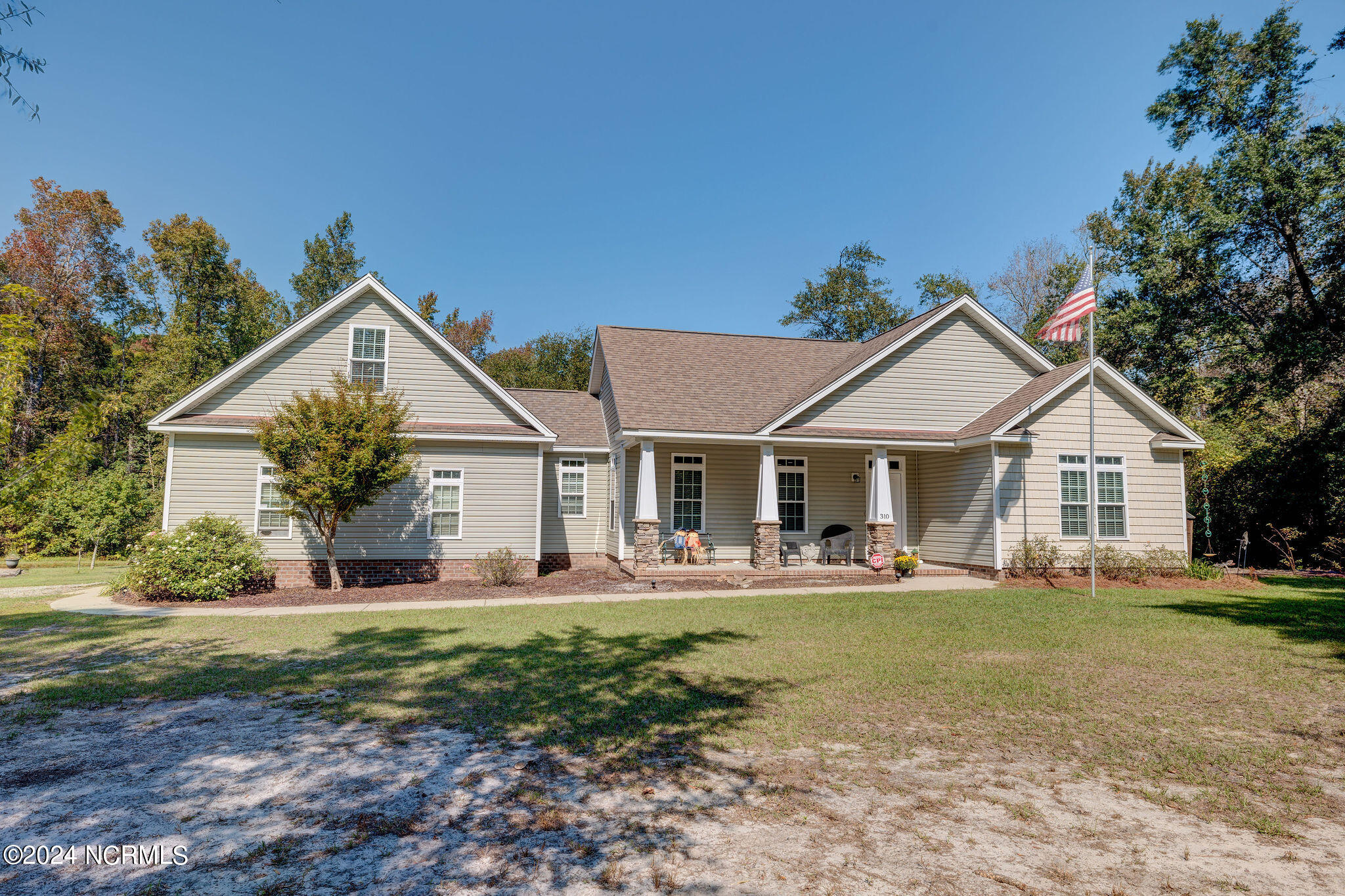 310 Meeks Creek Drive Property Photo 15