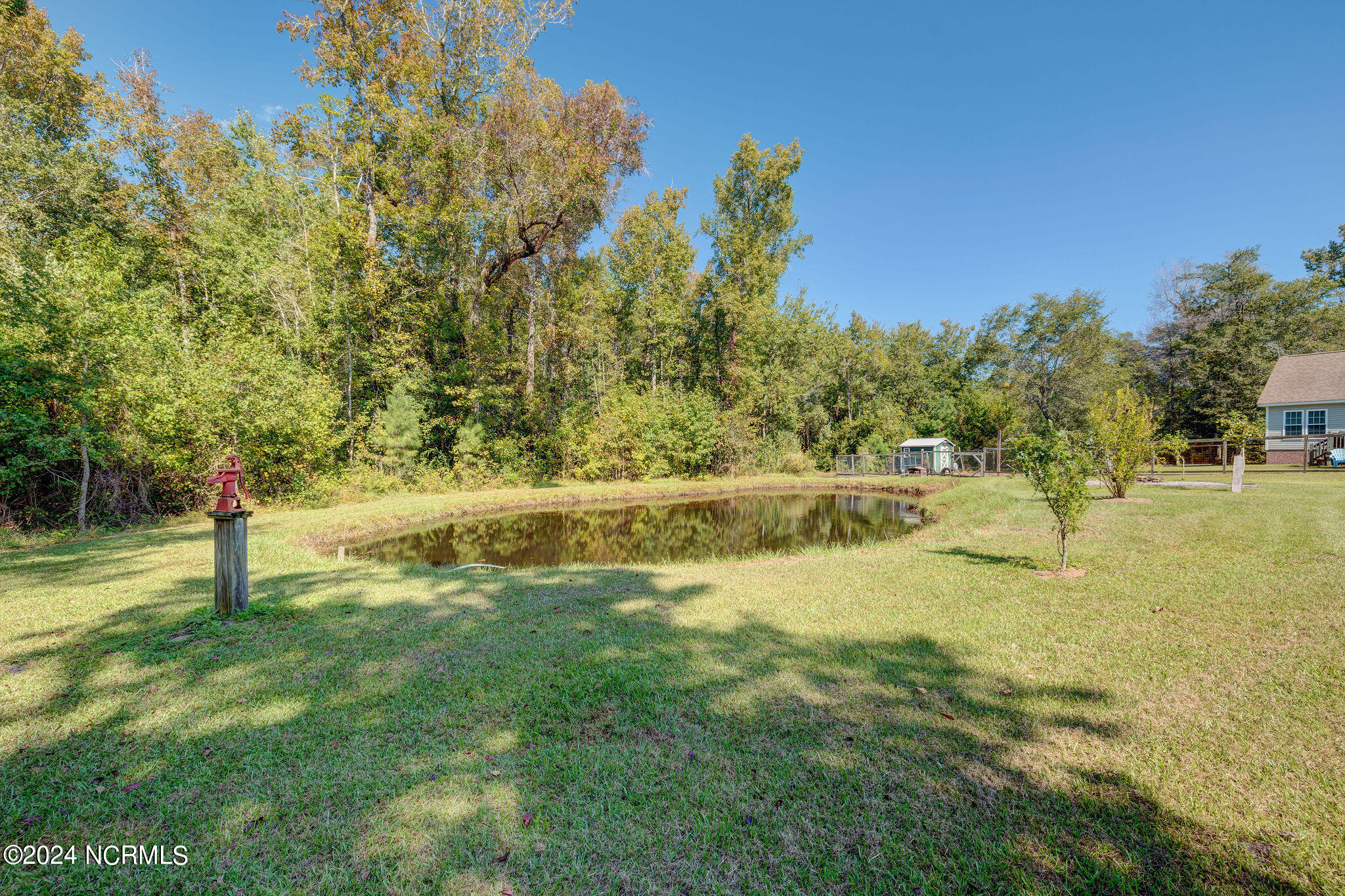 310 Meeks Creek Drive Property Photo 22
