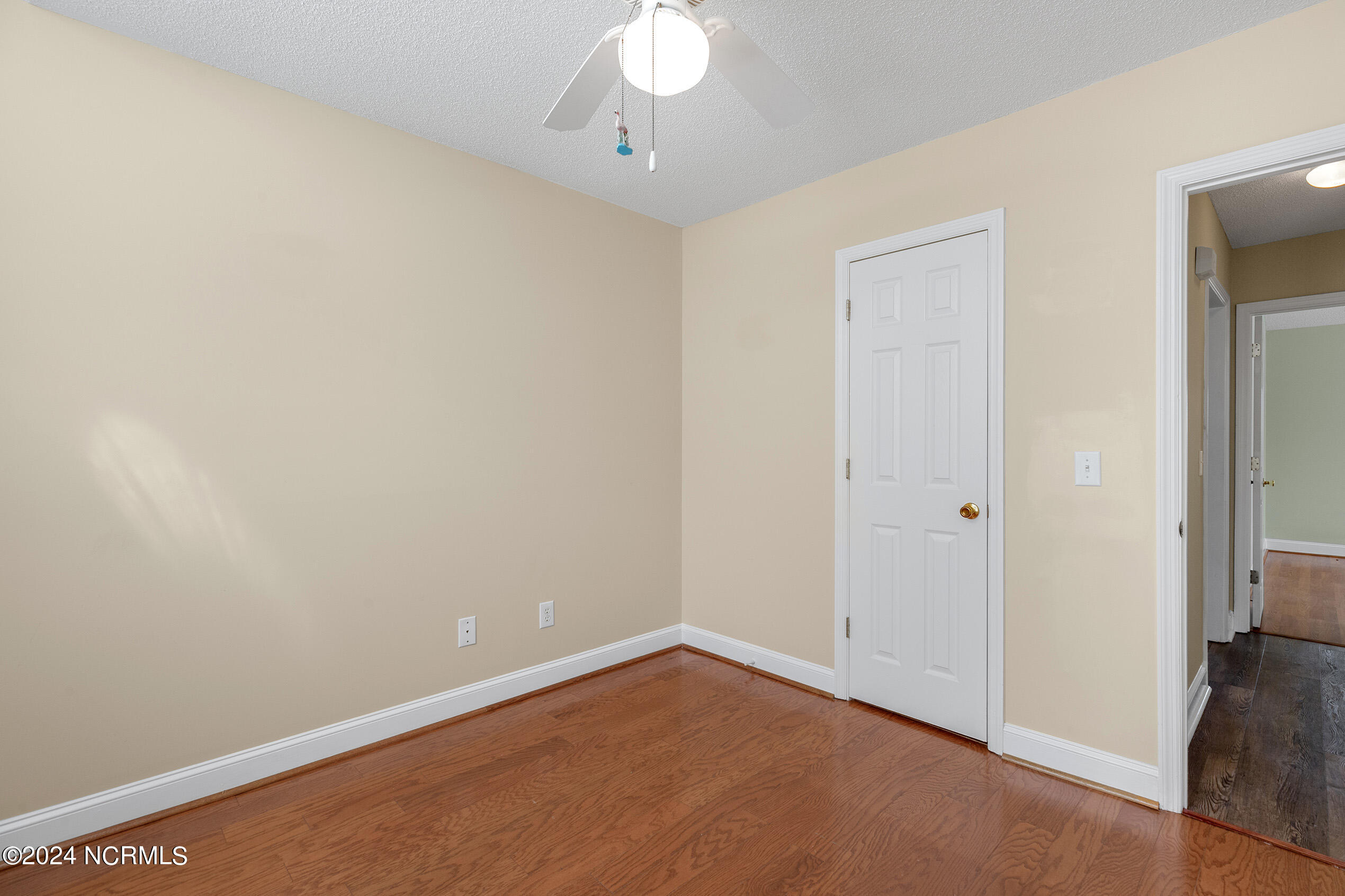 401 Beech Court Property Photo 22