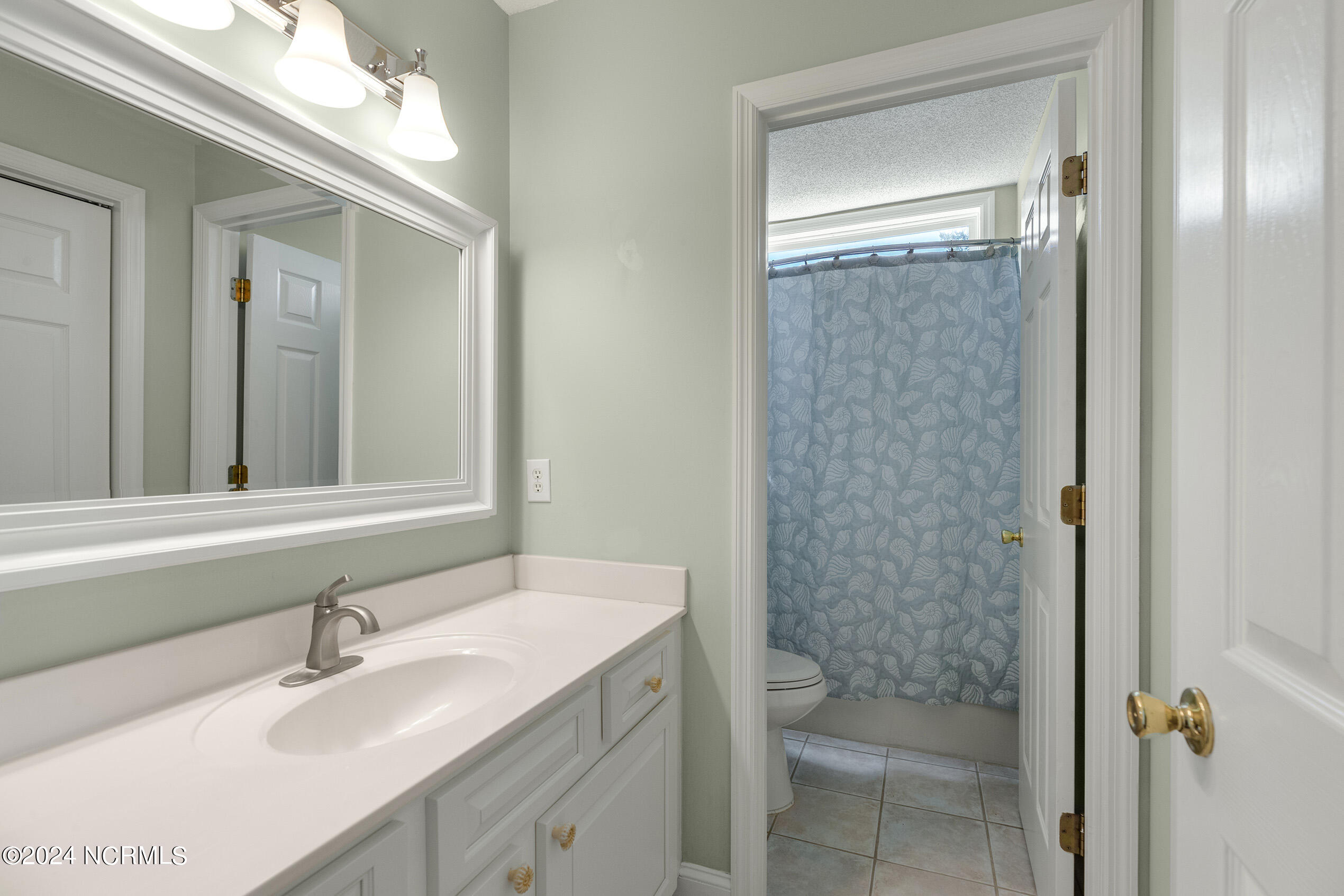 401 Beech Court Property Photo 24