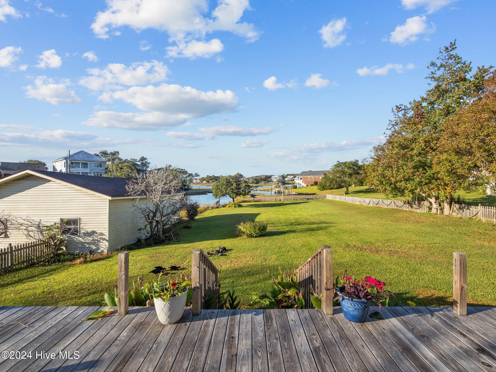 403 W Spring Street Property Photo 18