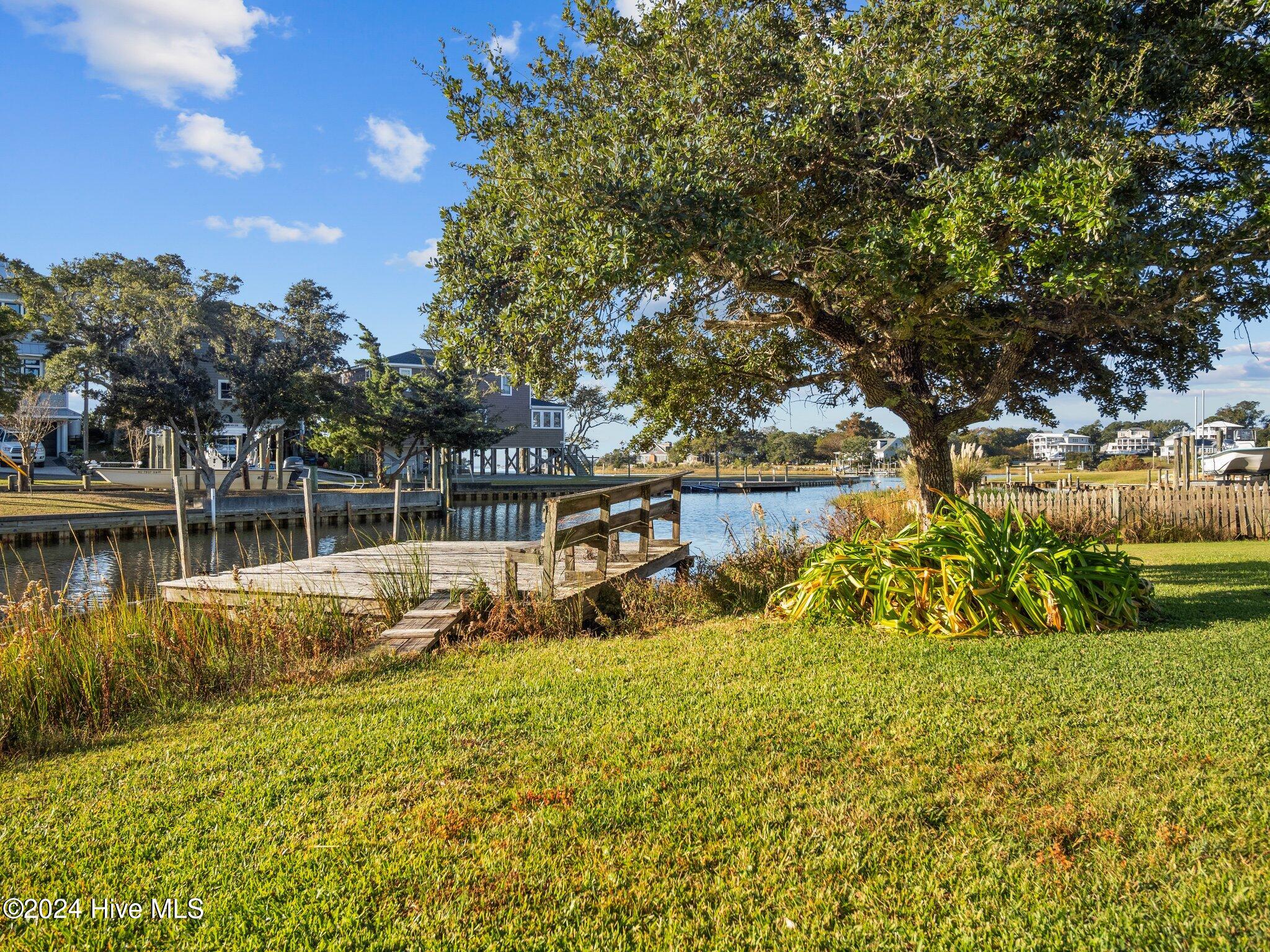 403 W Spring Street Property Photo 19