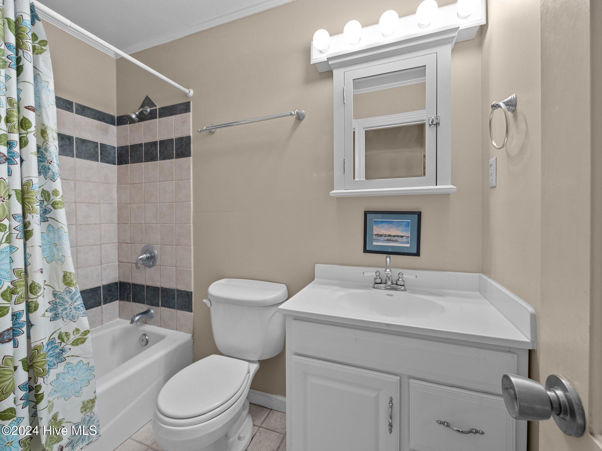 403 W Spring Street Property Photo 25