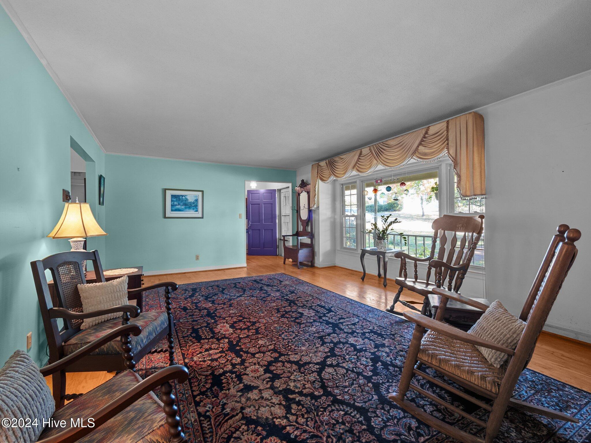 403 W Spring Street Property Photo 33
