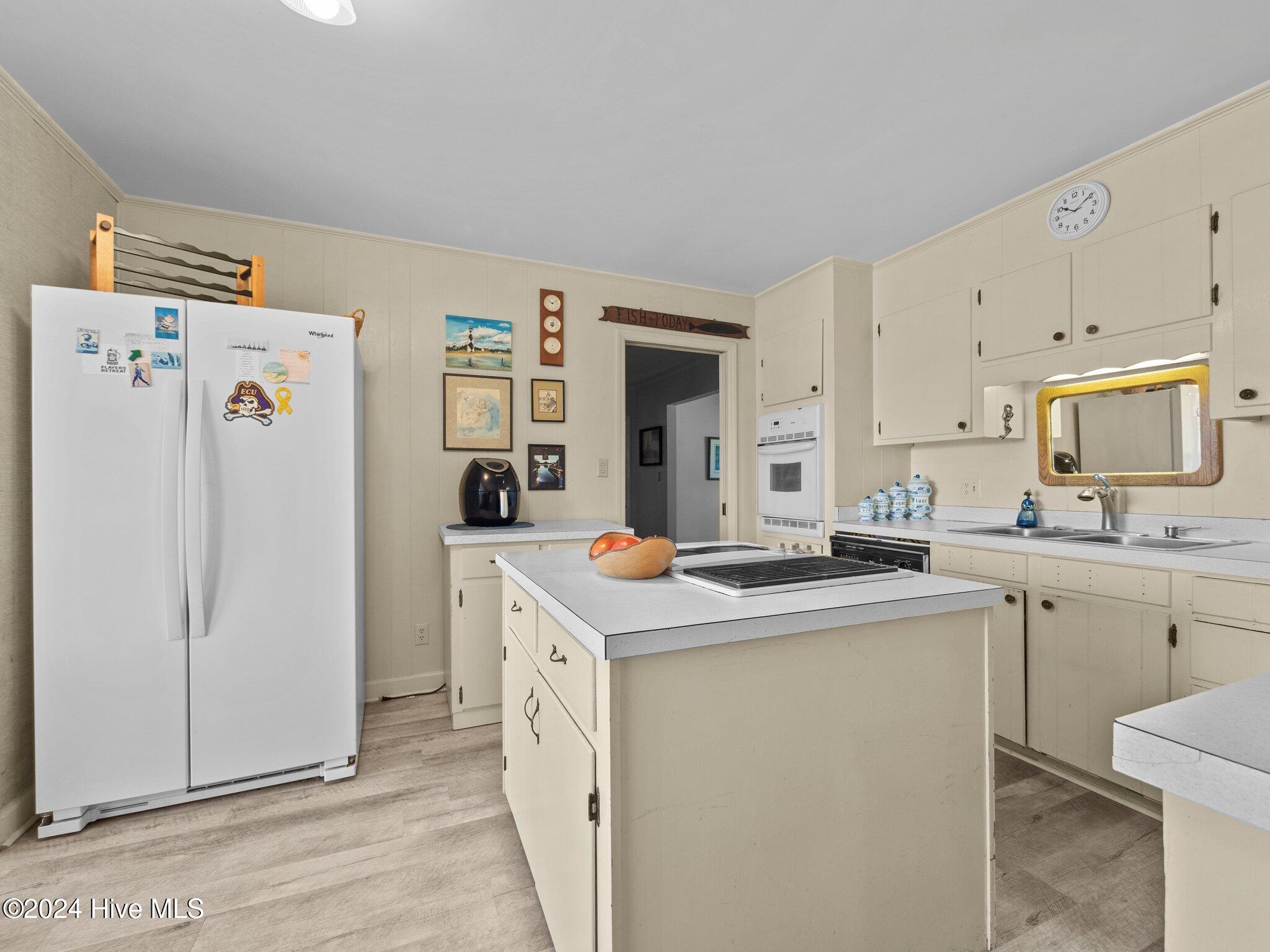 403 W Spring Street Property Photo 37