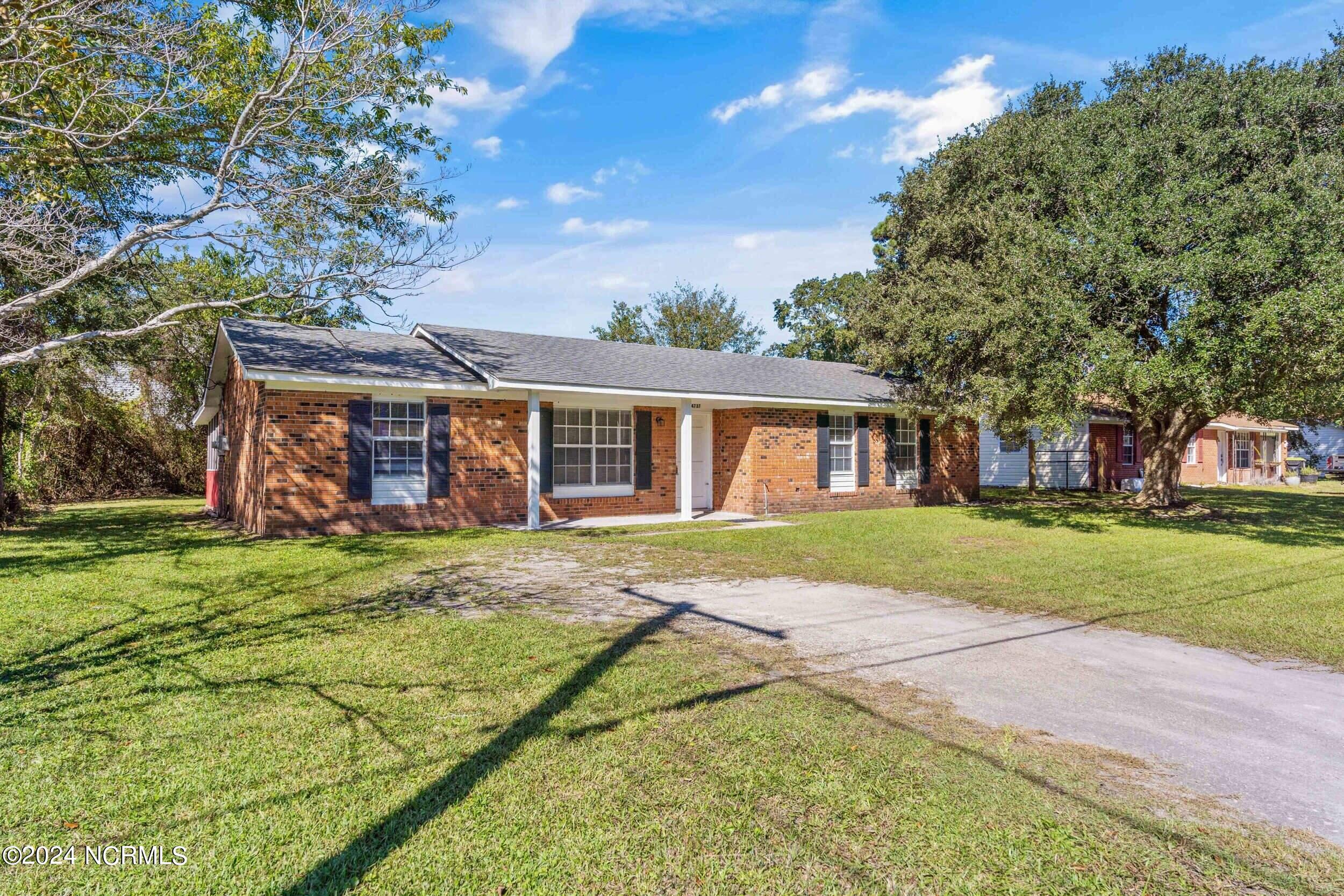 4737 Oakview Drive Property Photo