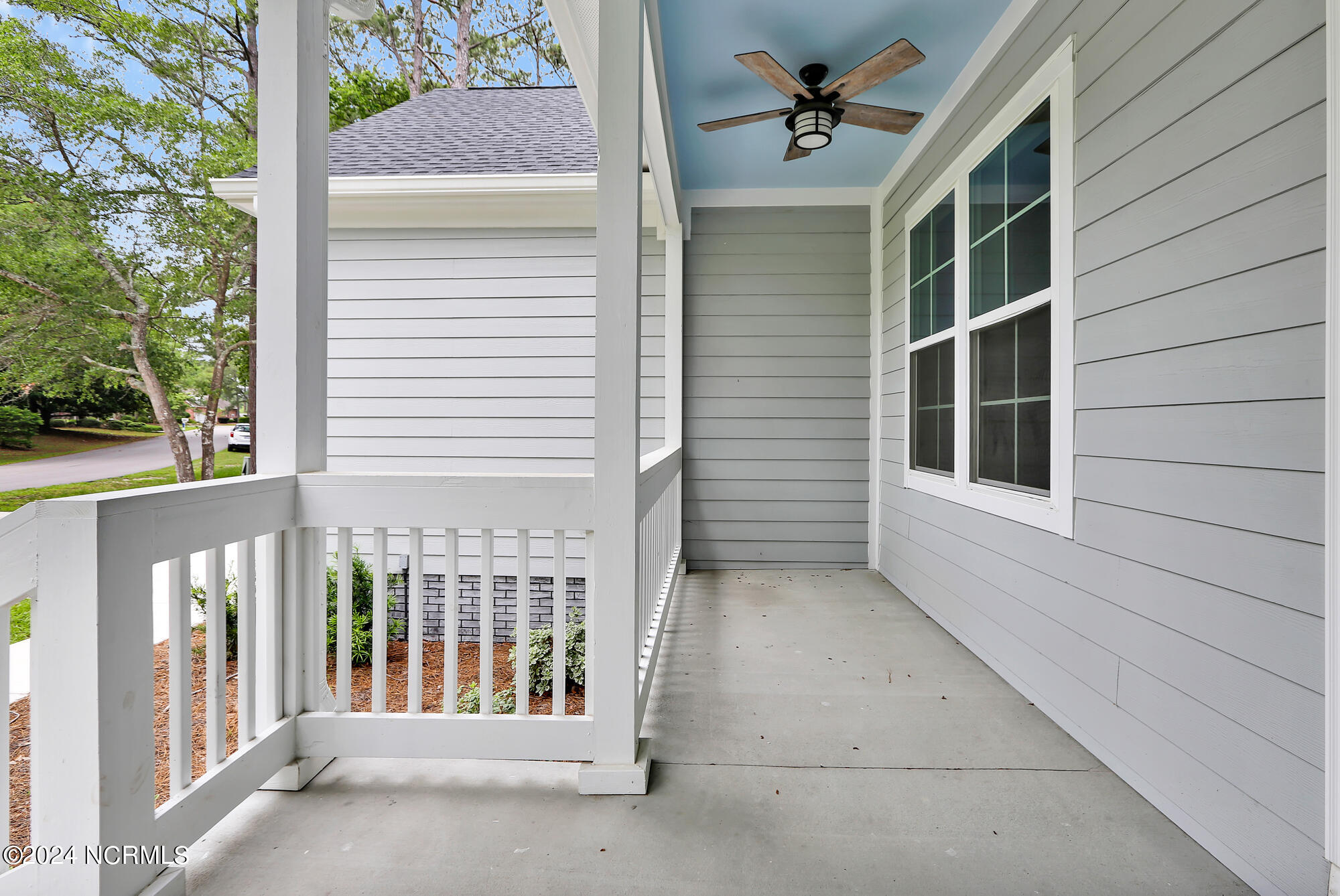 3040 E Fairway Circle Property Photo 5