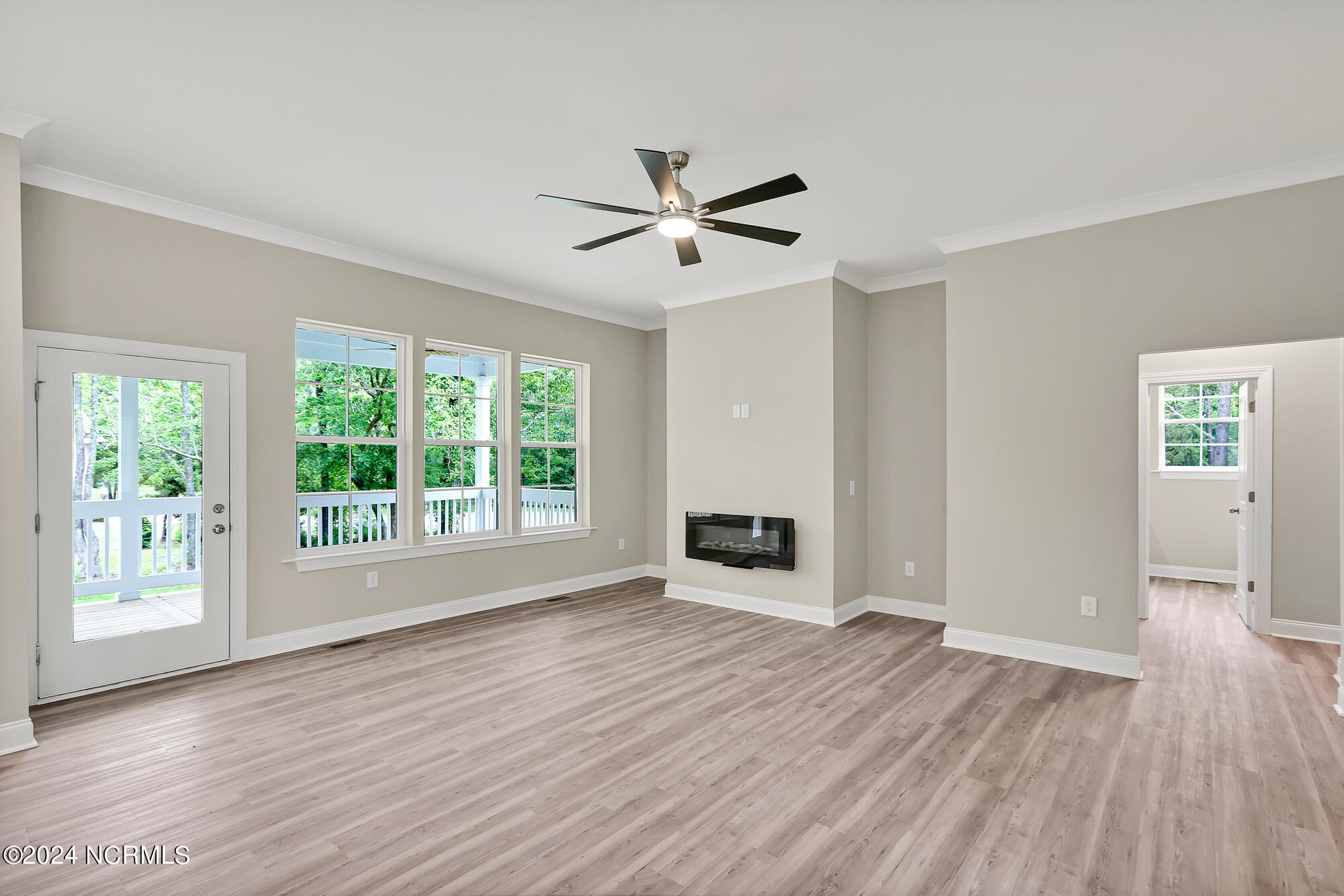 3040 E Fairway Circle Property Photo 8