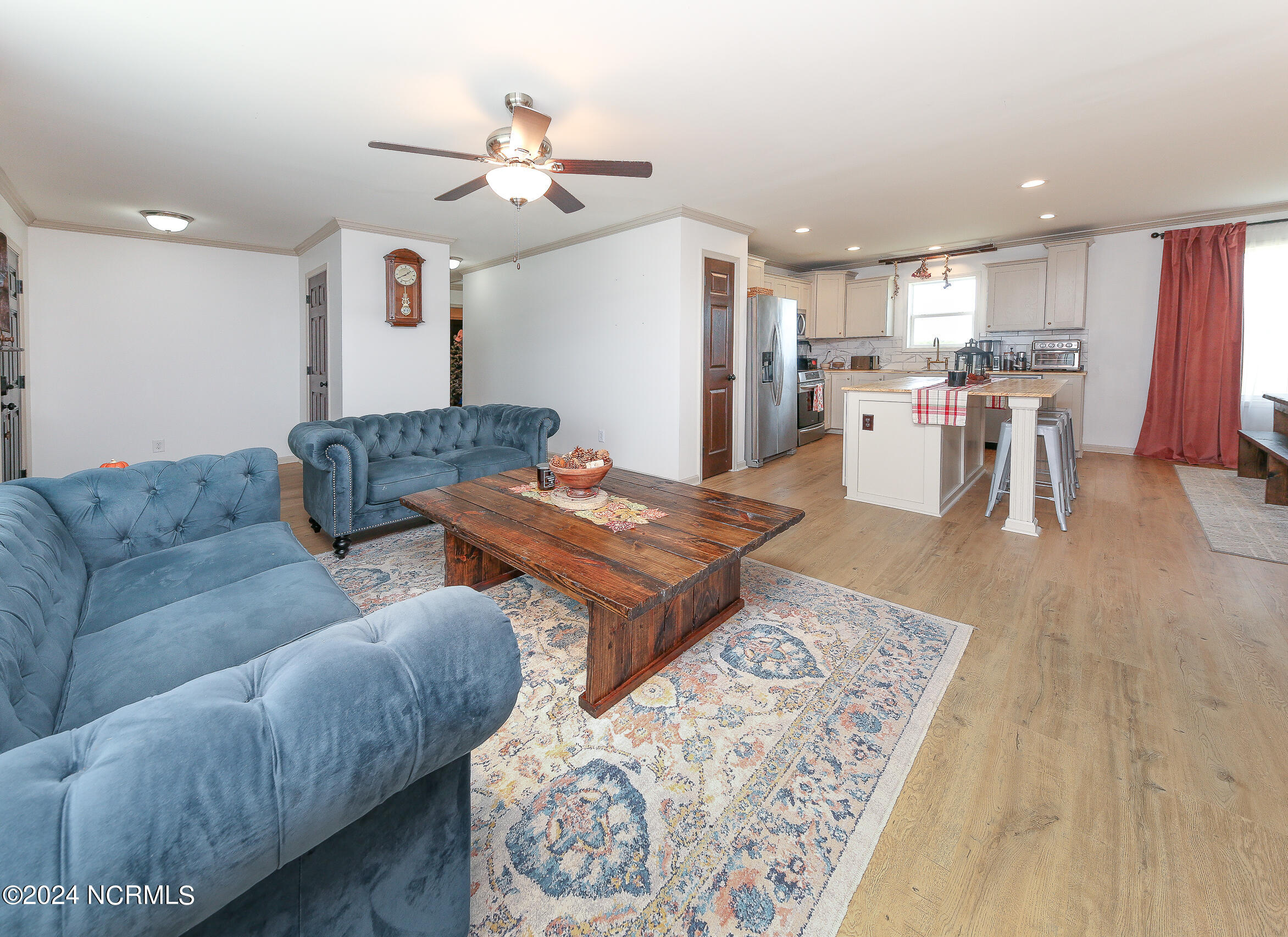 206 Bartlett Road Property Photo 3
