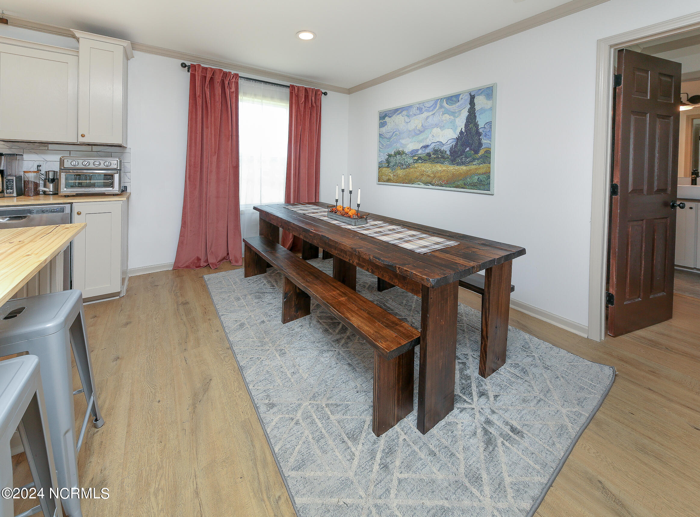 206 Bartlett Road Property Photo 16