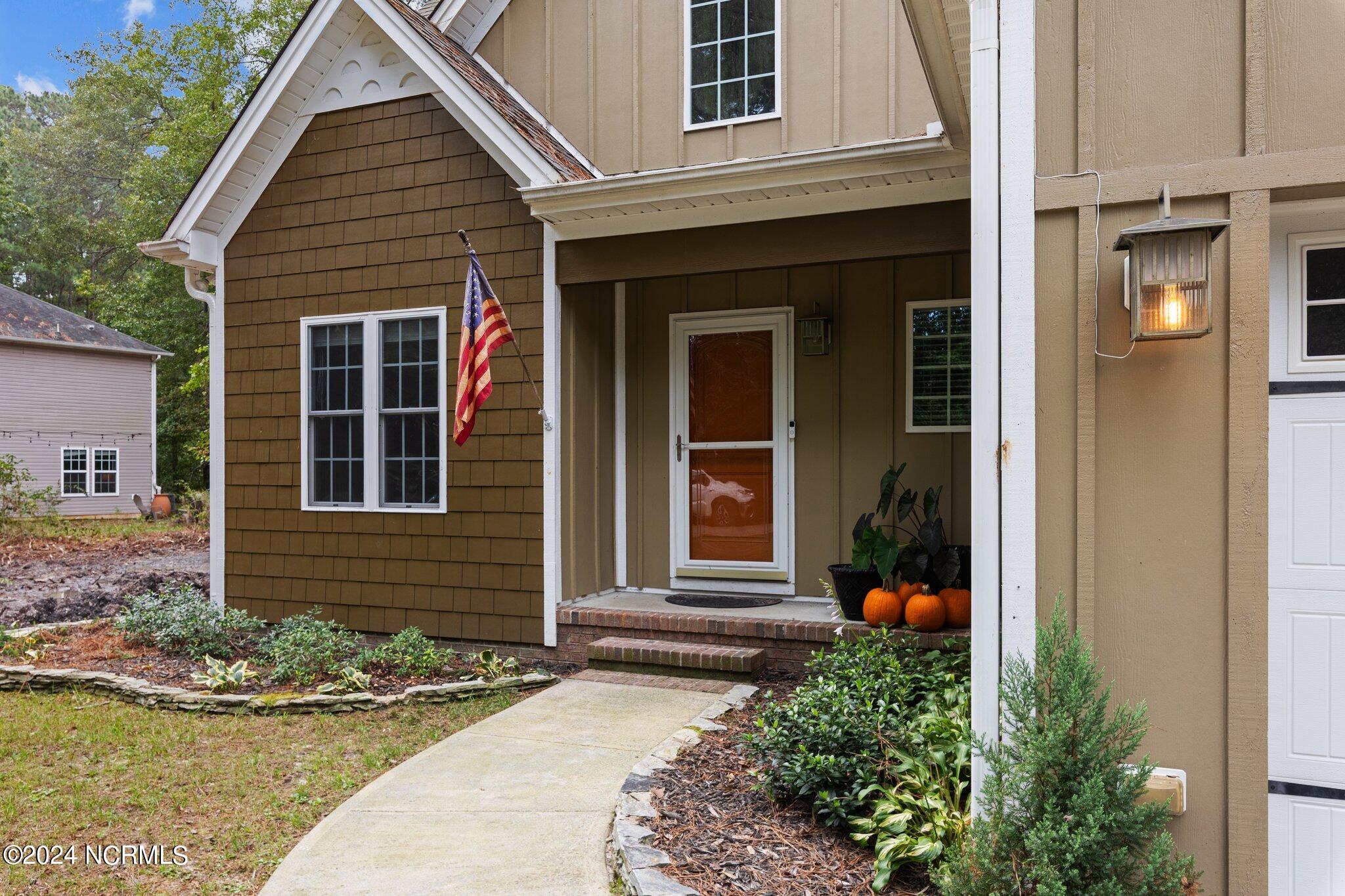 644 Ginseng Drive Property Photo 4