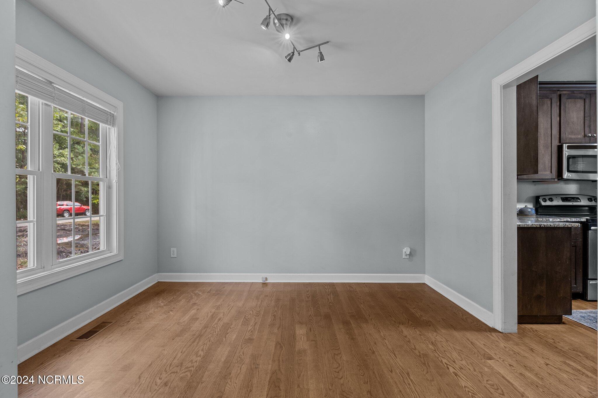 644 Ginseng Drive Property Photo 6