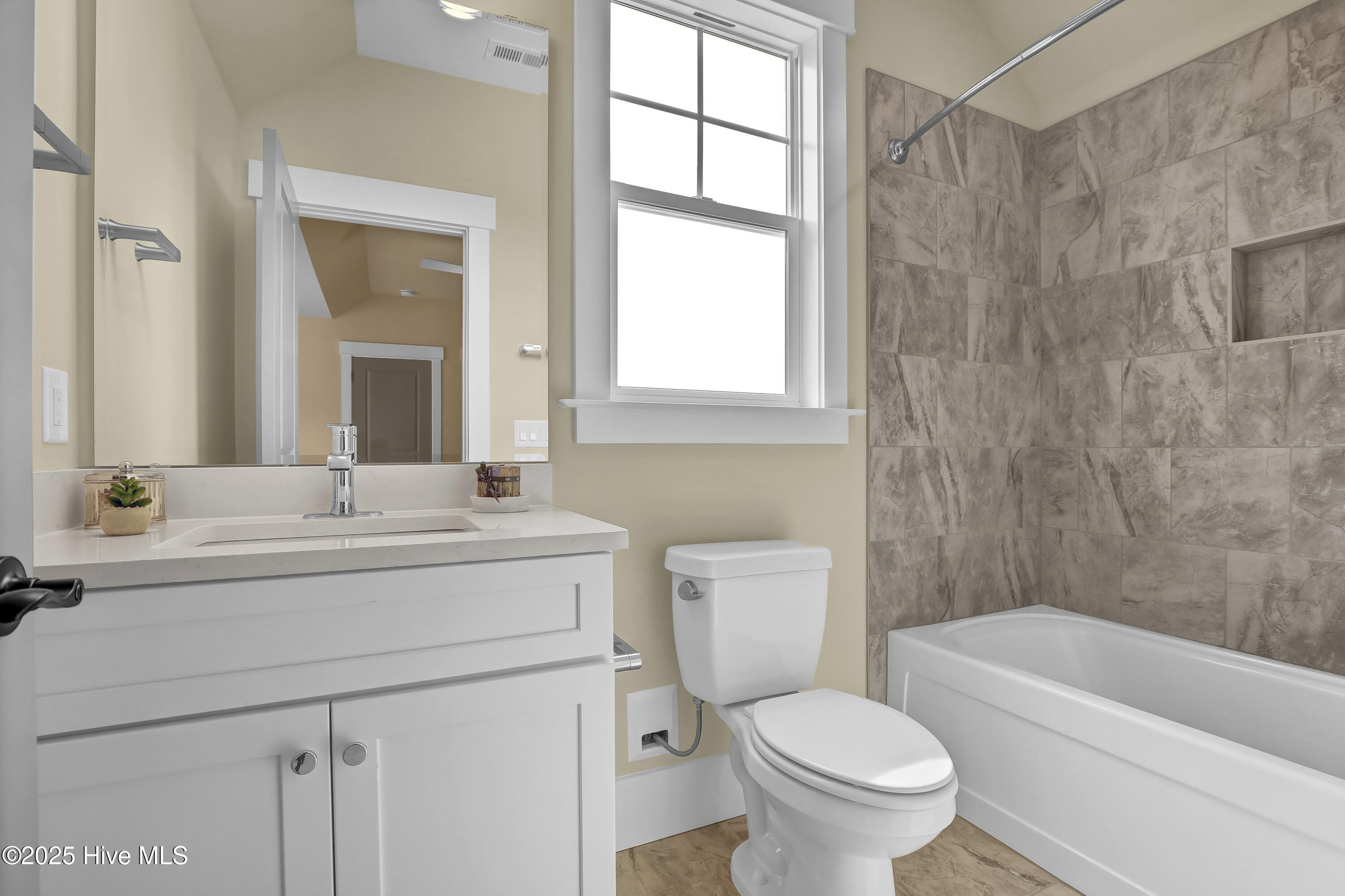 399 Summerhouse Drive Property Photo 30