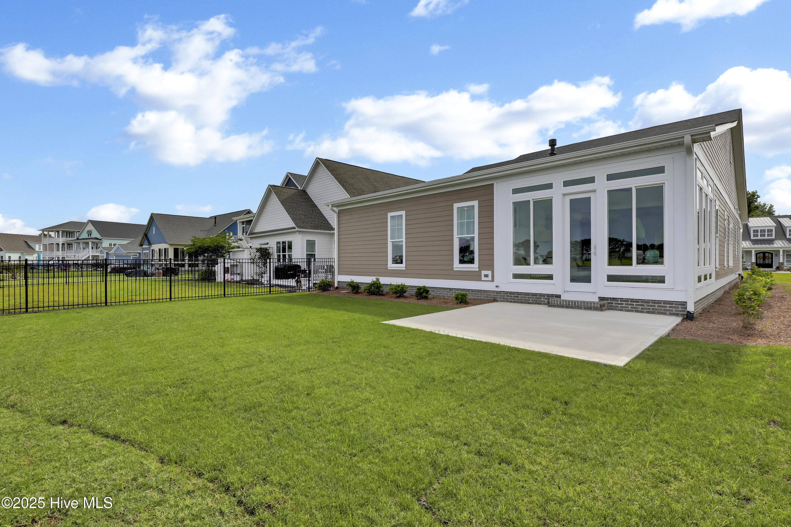 399 Summerhouse Drive Property Photo 33