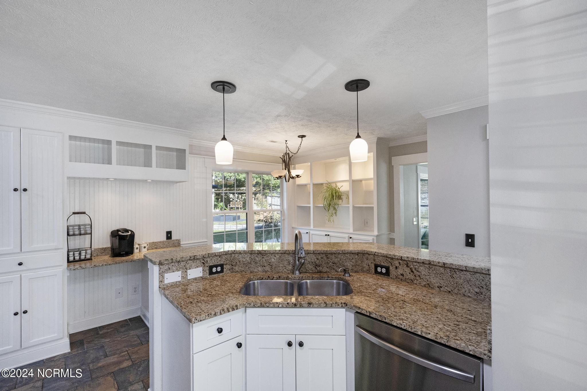 7381 Ruby Stone Court Property Photo 15