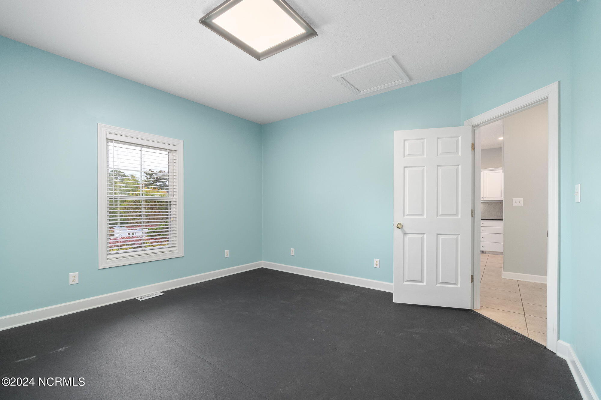 499 Ward Road Property Photo 14