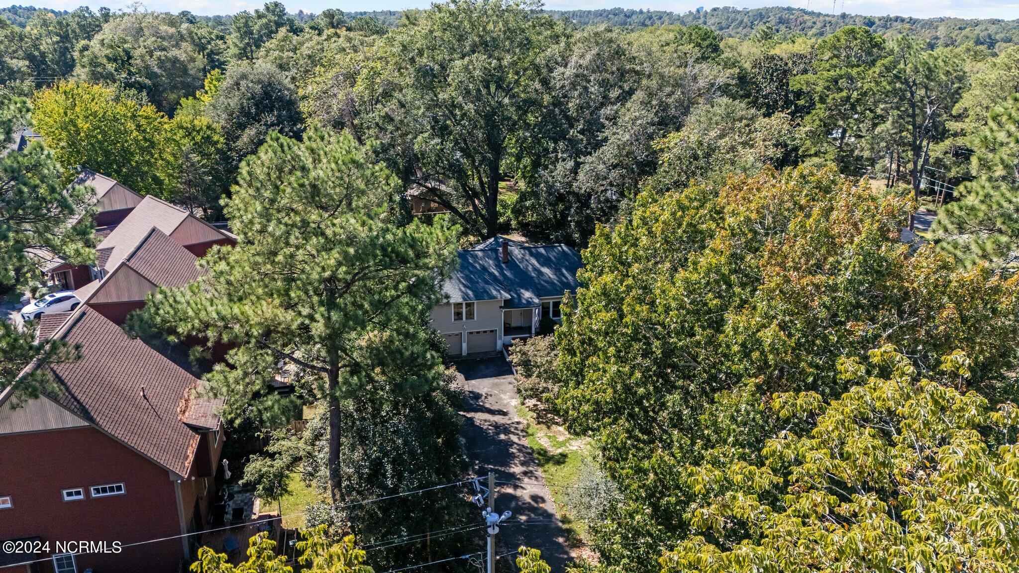 270 W Connecticut Avenue Property Photo 17