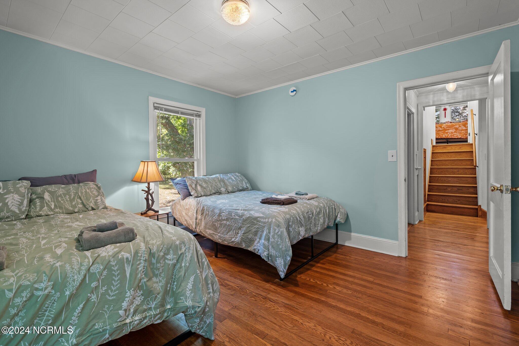 270 W Connecticut Avenue Property Photo 24