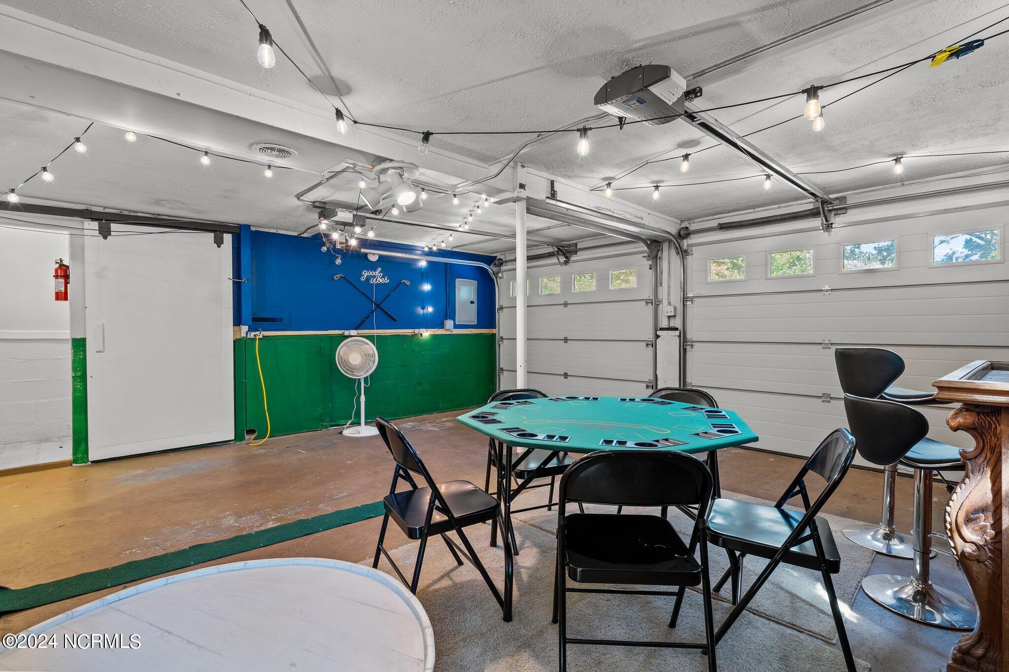 270 W Connecticut Avenue Property Photo 34