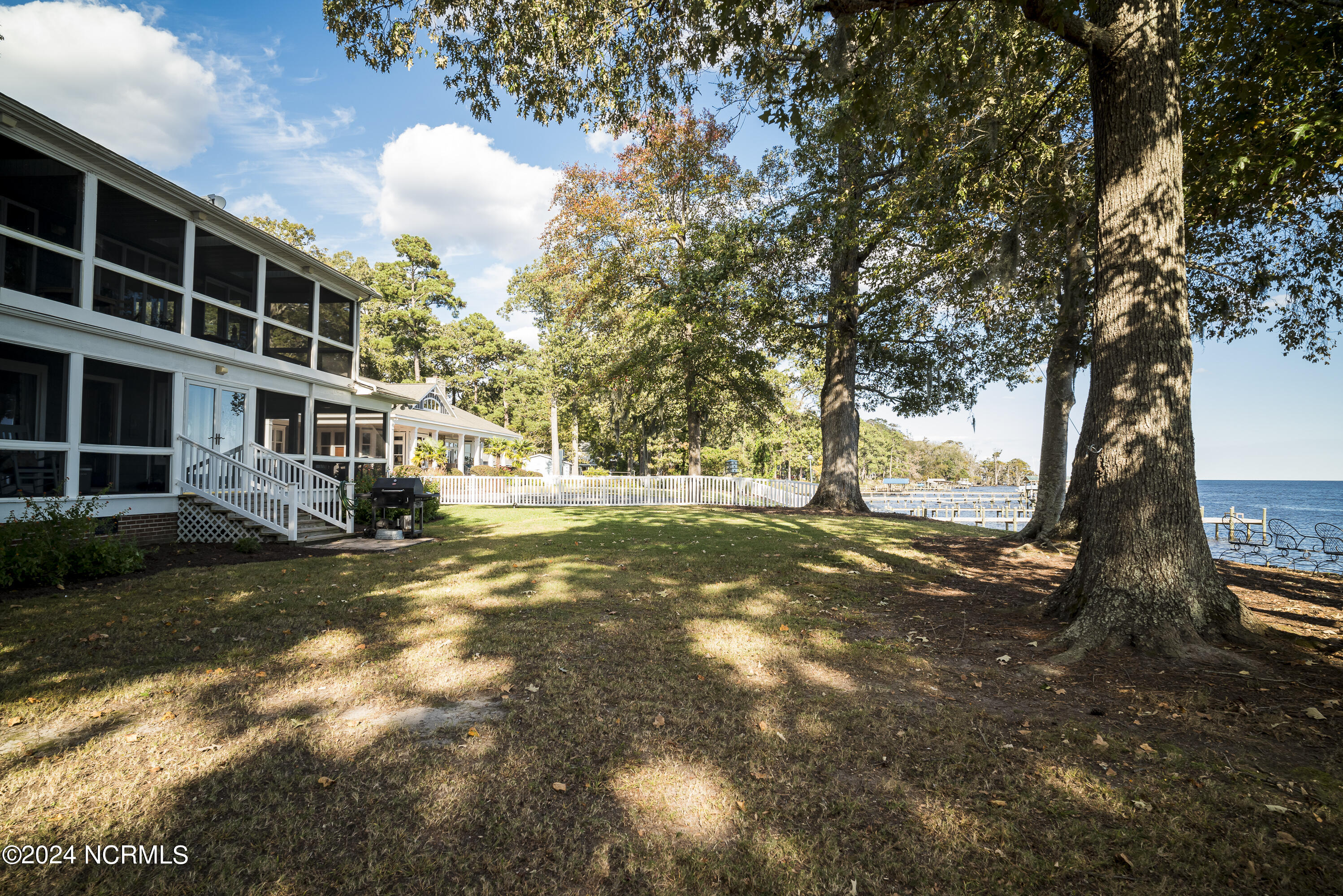 137 Nixons Beach Road Property Photo 33
