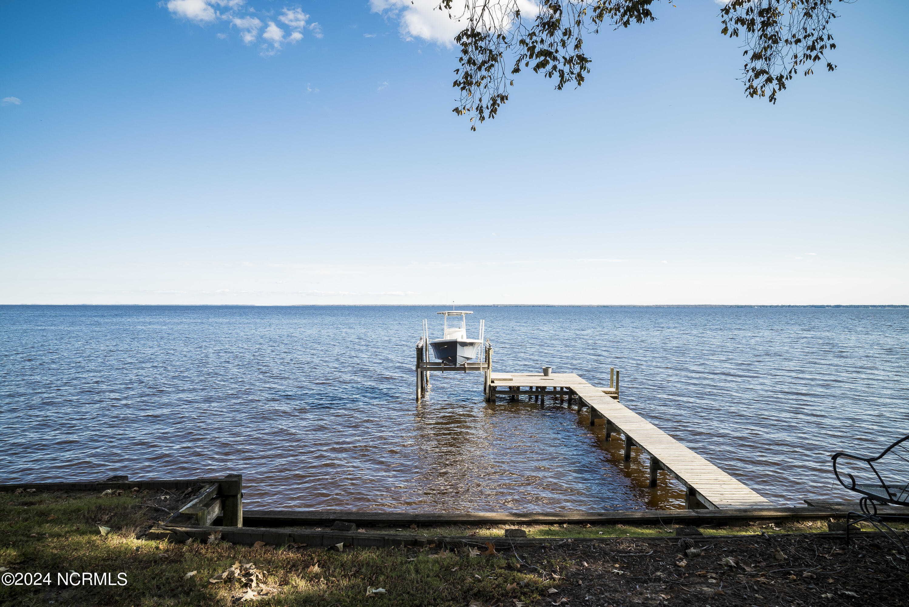 137 Nixons Beach Road Property Photo 34