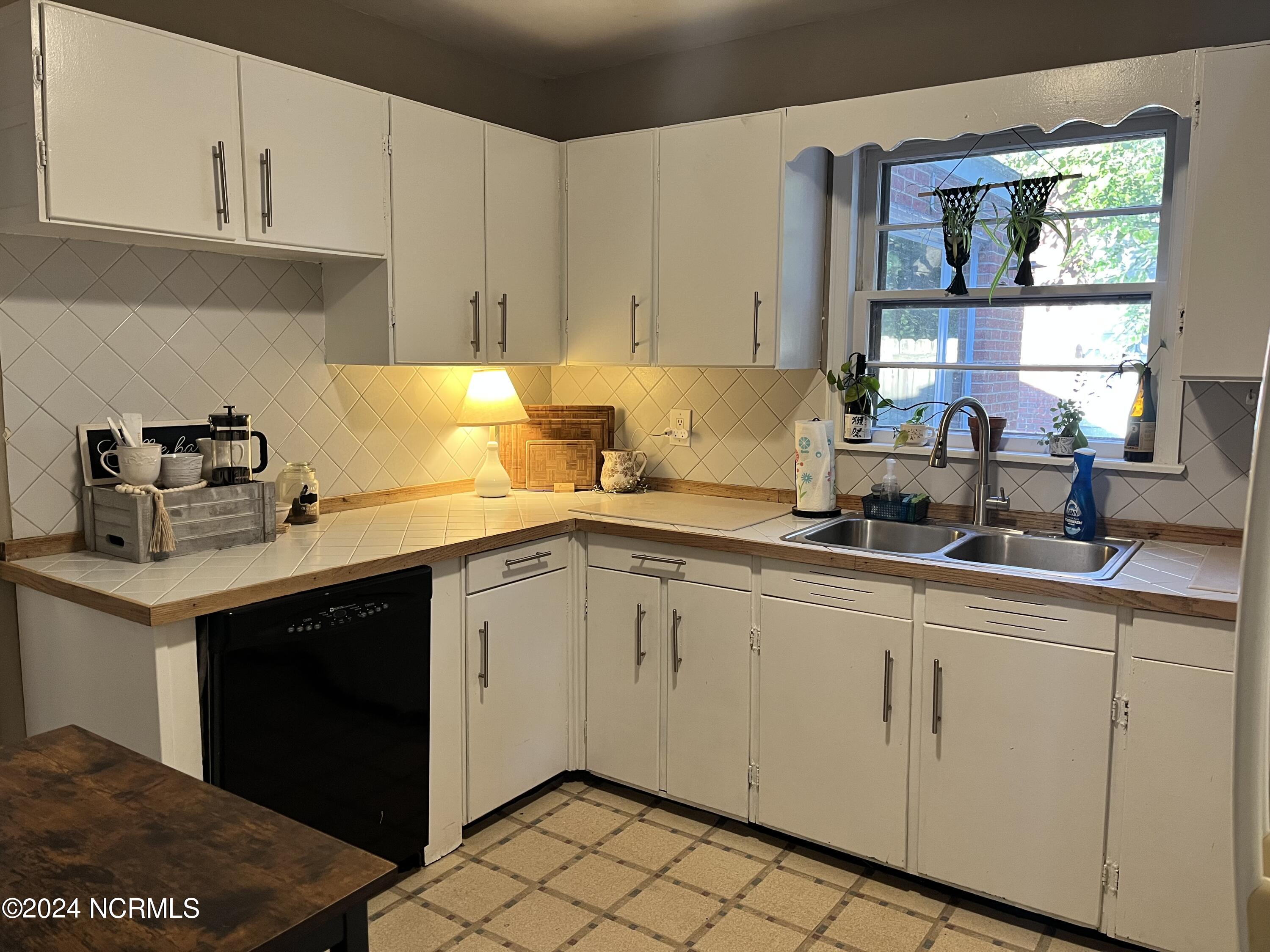 225 Briarcliff Road Property Photo 11