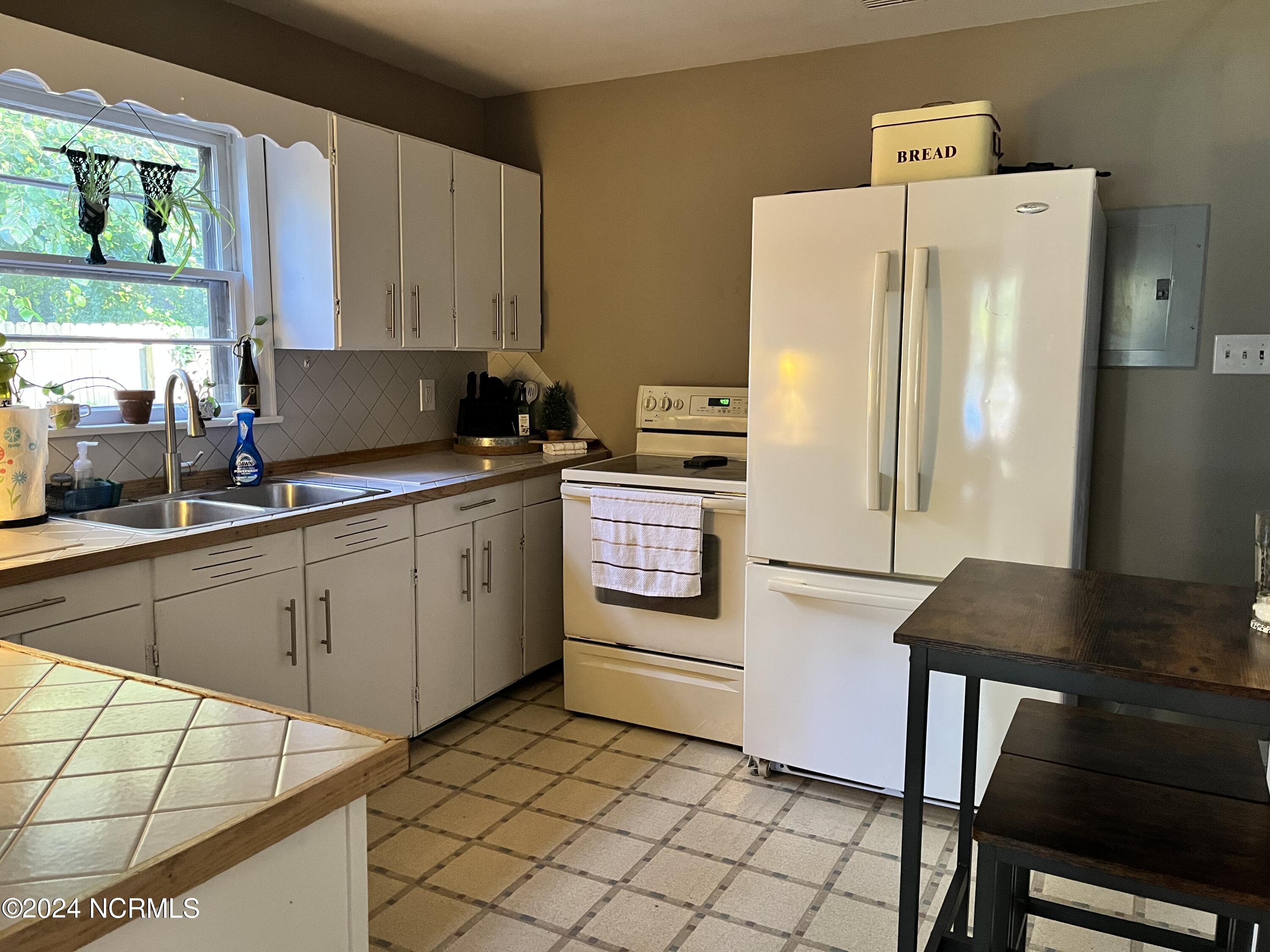 225 Briarcliff Road Property Photo 12