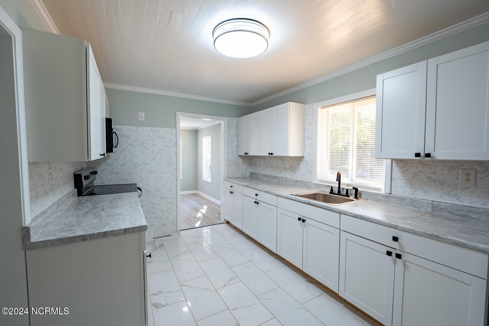 210 Renaldi Street Property Photo 8