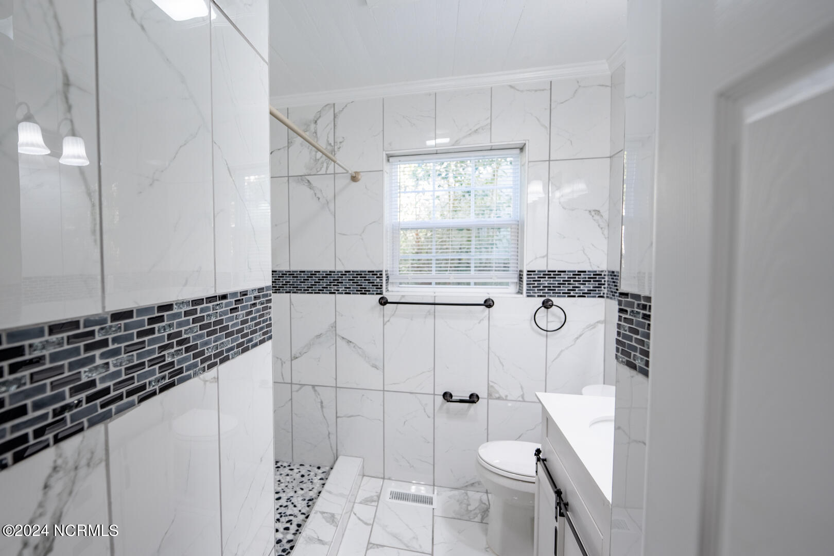 210 Renaldi Street Property Photo 12