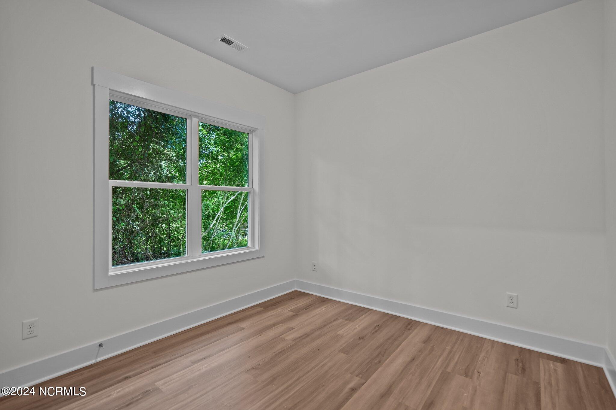 607 N Timberly Lane Property Photo 17