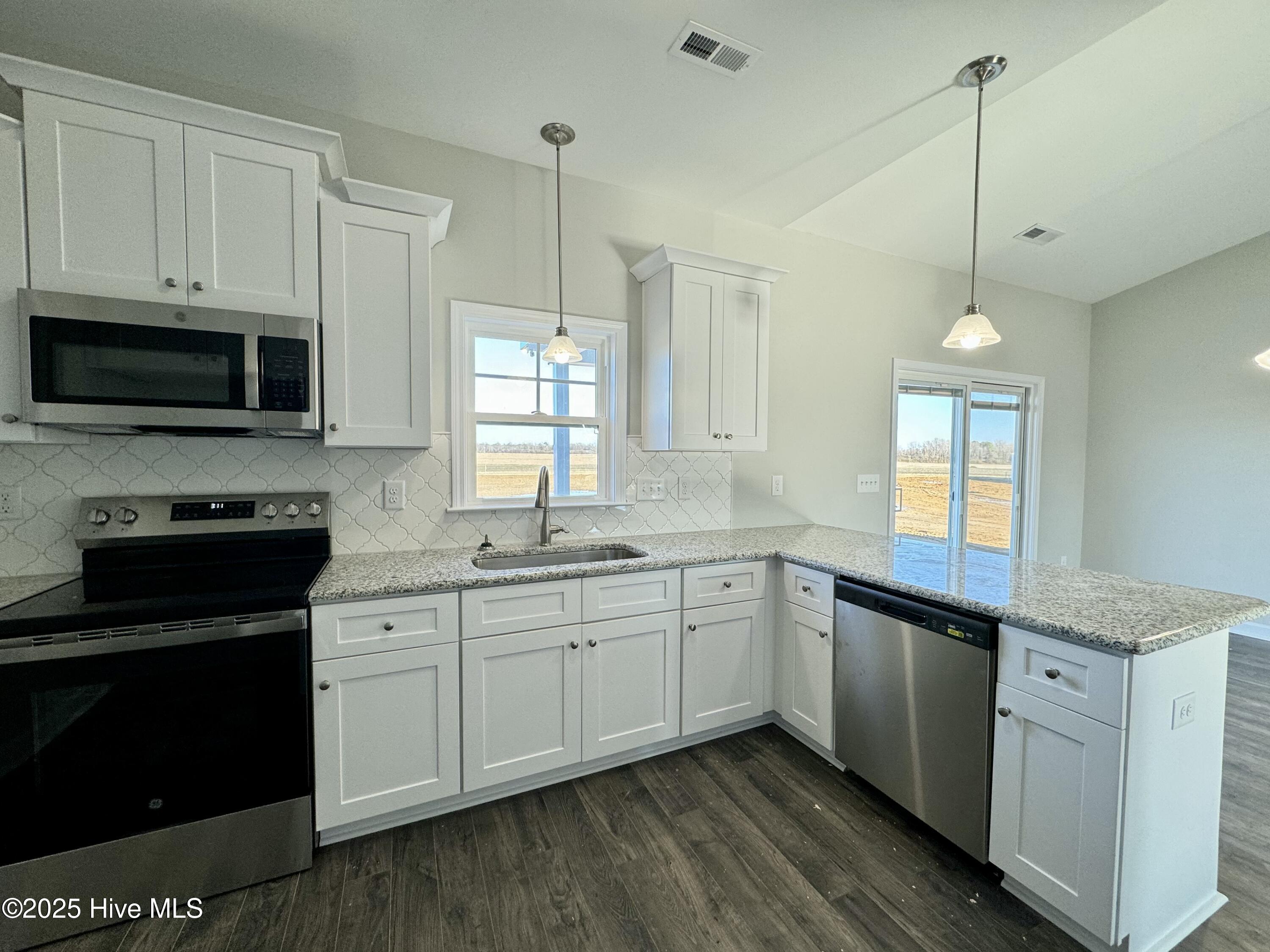 210 Dunbar Hill Drive Property Photo 15