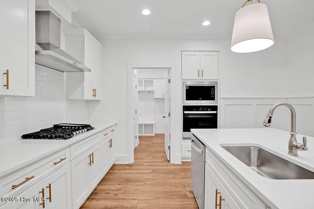 1212 Andora Drive 32 Property Photo 8