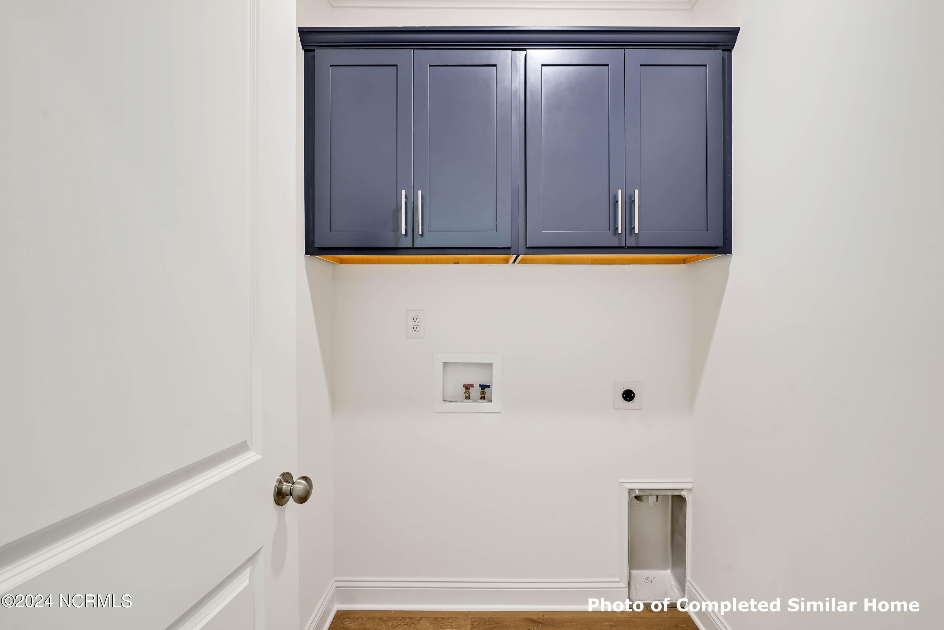 1242 Mandevilla Drive Property Photo 14