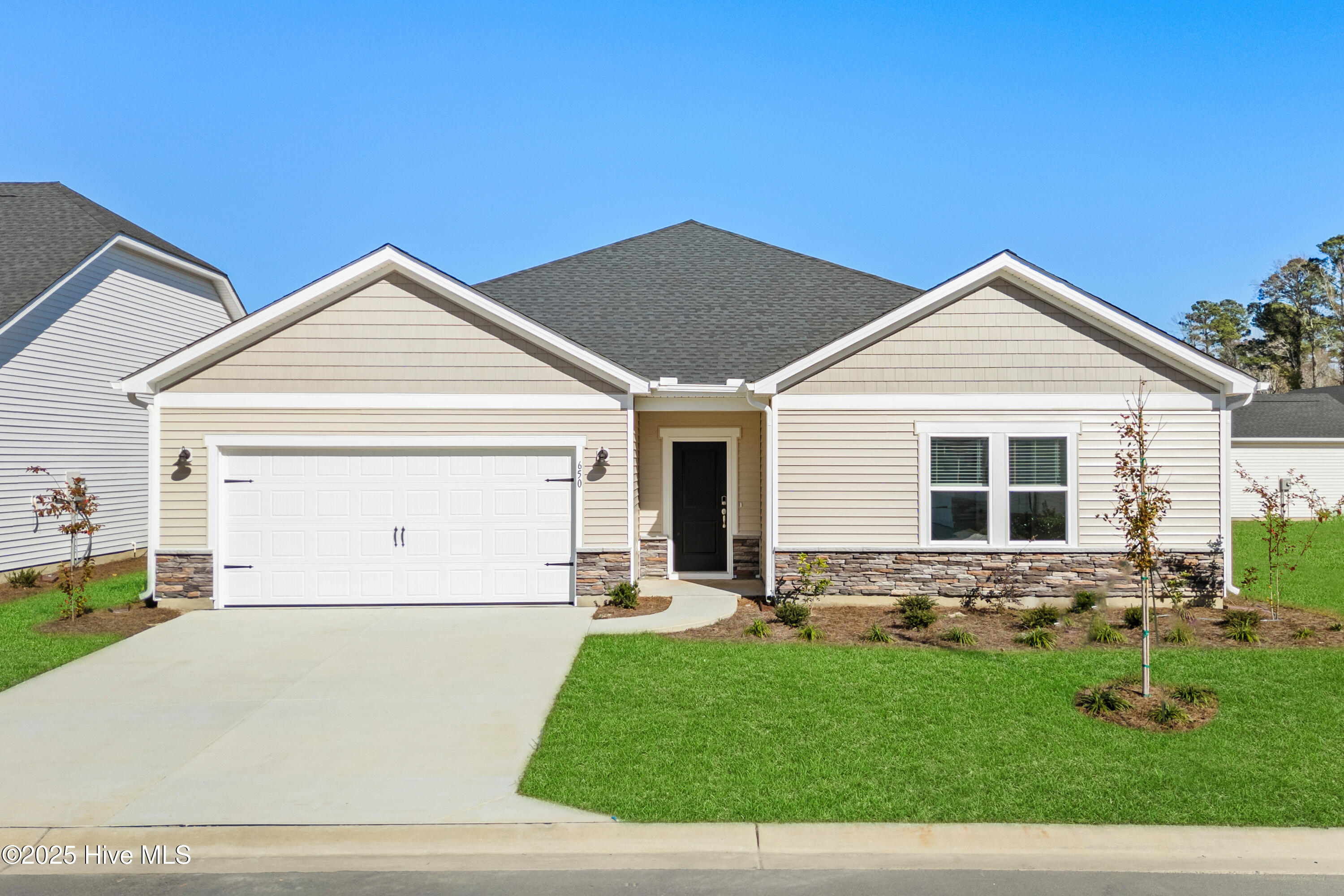 650 Blackthorne Circle Property Photo 1