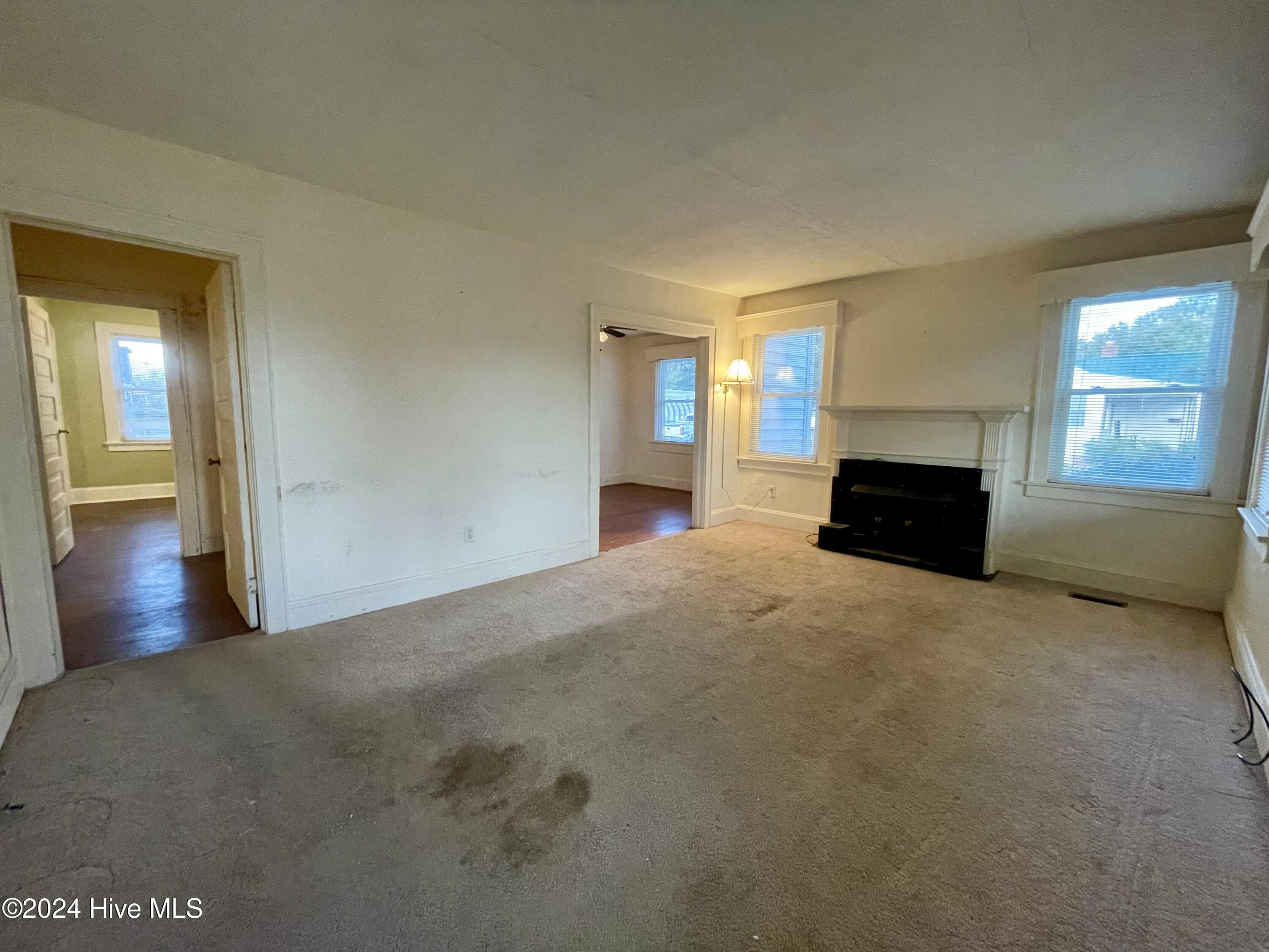 1300 W Main Street Property Photo 11
