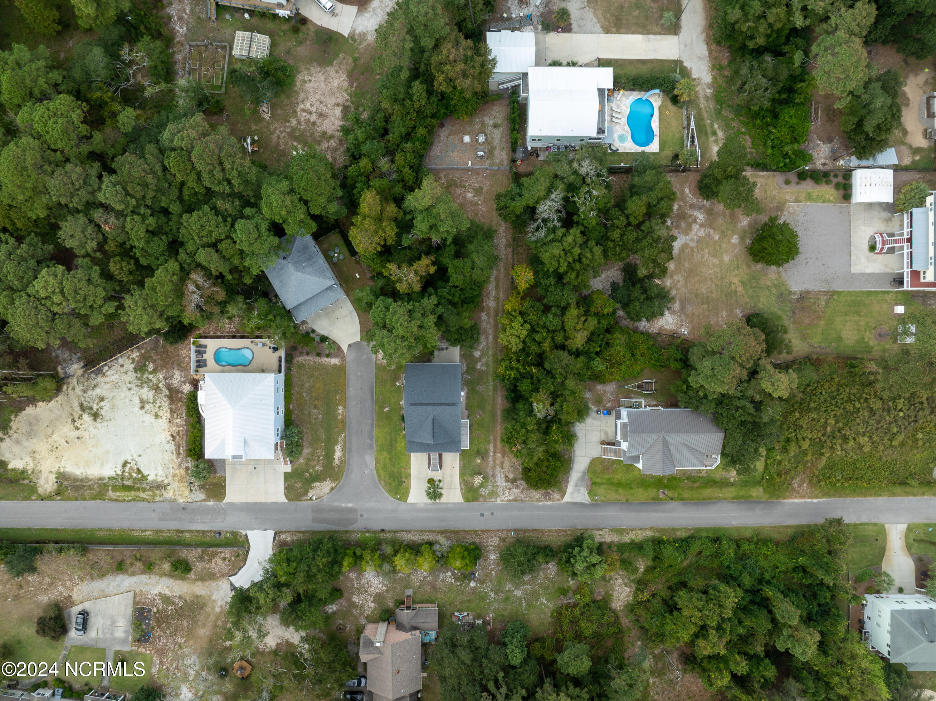 1021 Saltspray Lane Property Photo 8