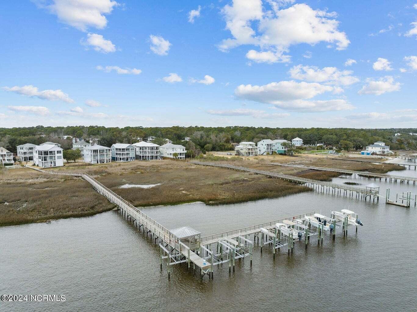 1021 Saltspray Lane Property Photo 14