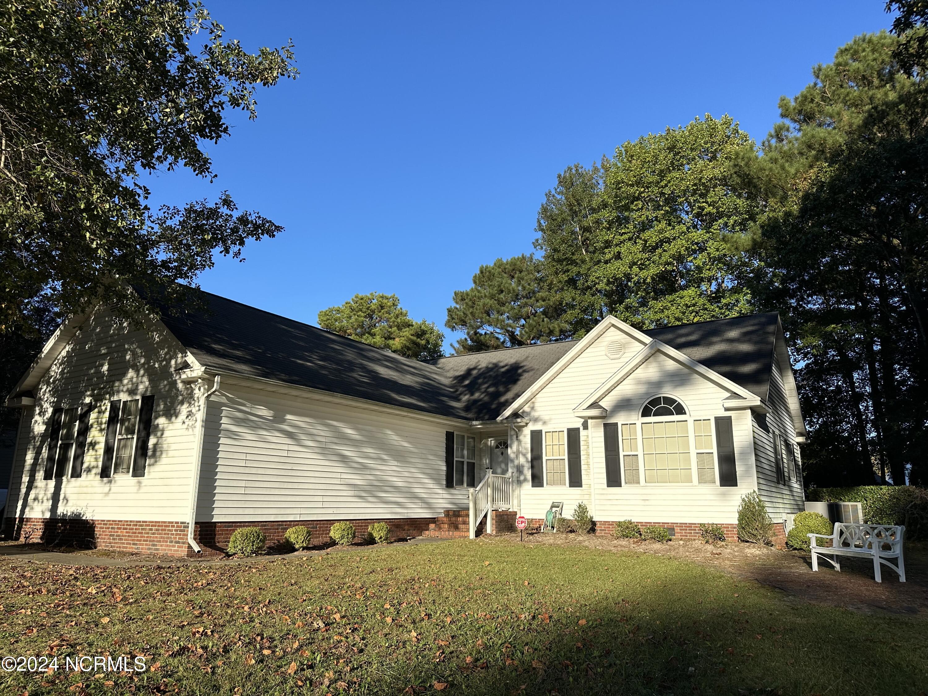 203 Lane Tree Drive Property Photo 1