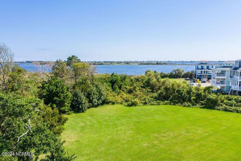 215 Marshside Landing Property Photo 5