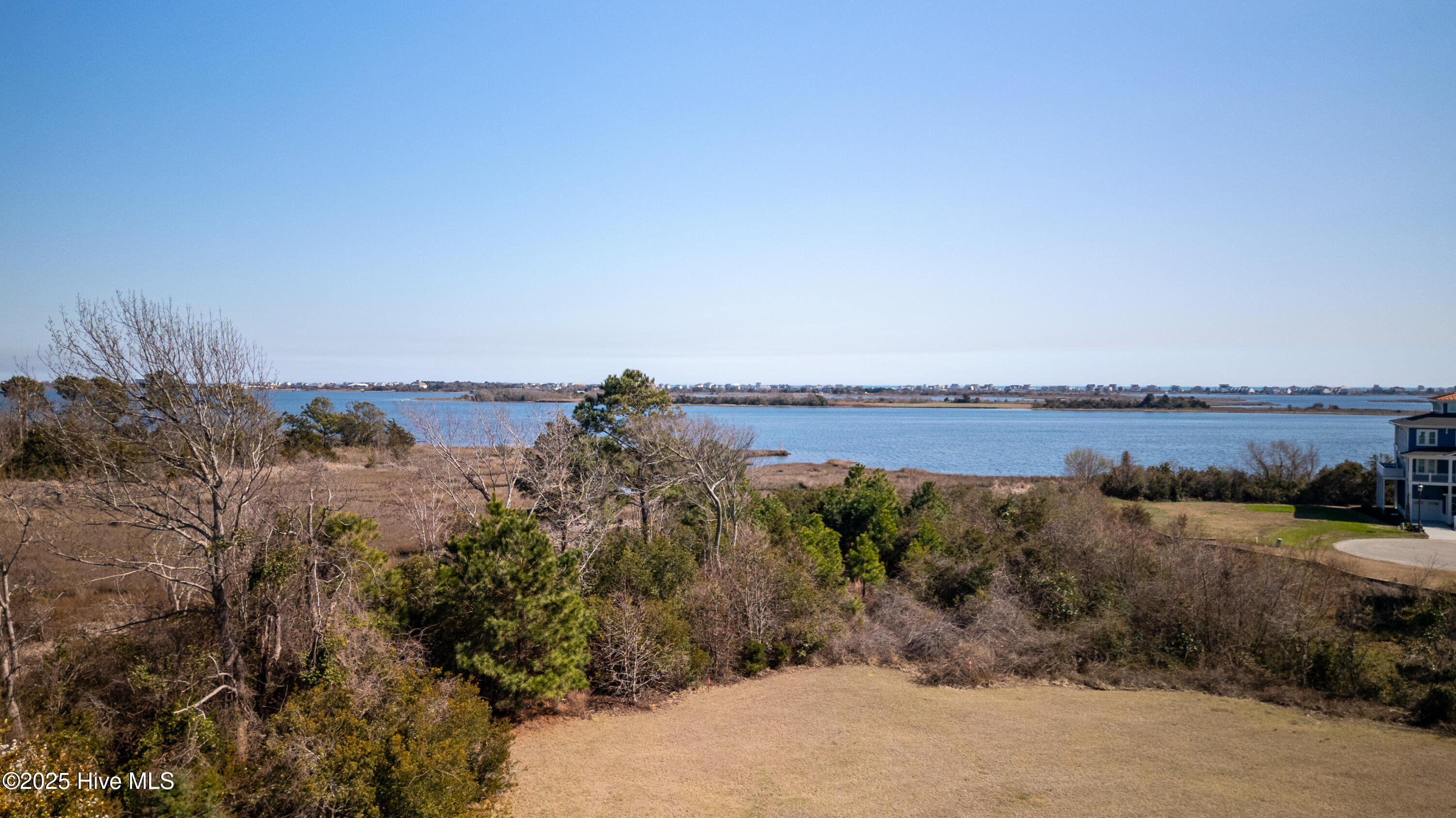 215 Marshside Landing Property Photo 16