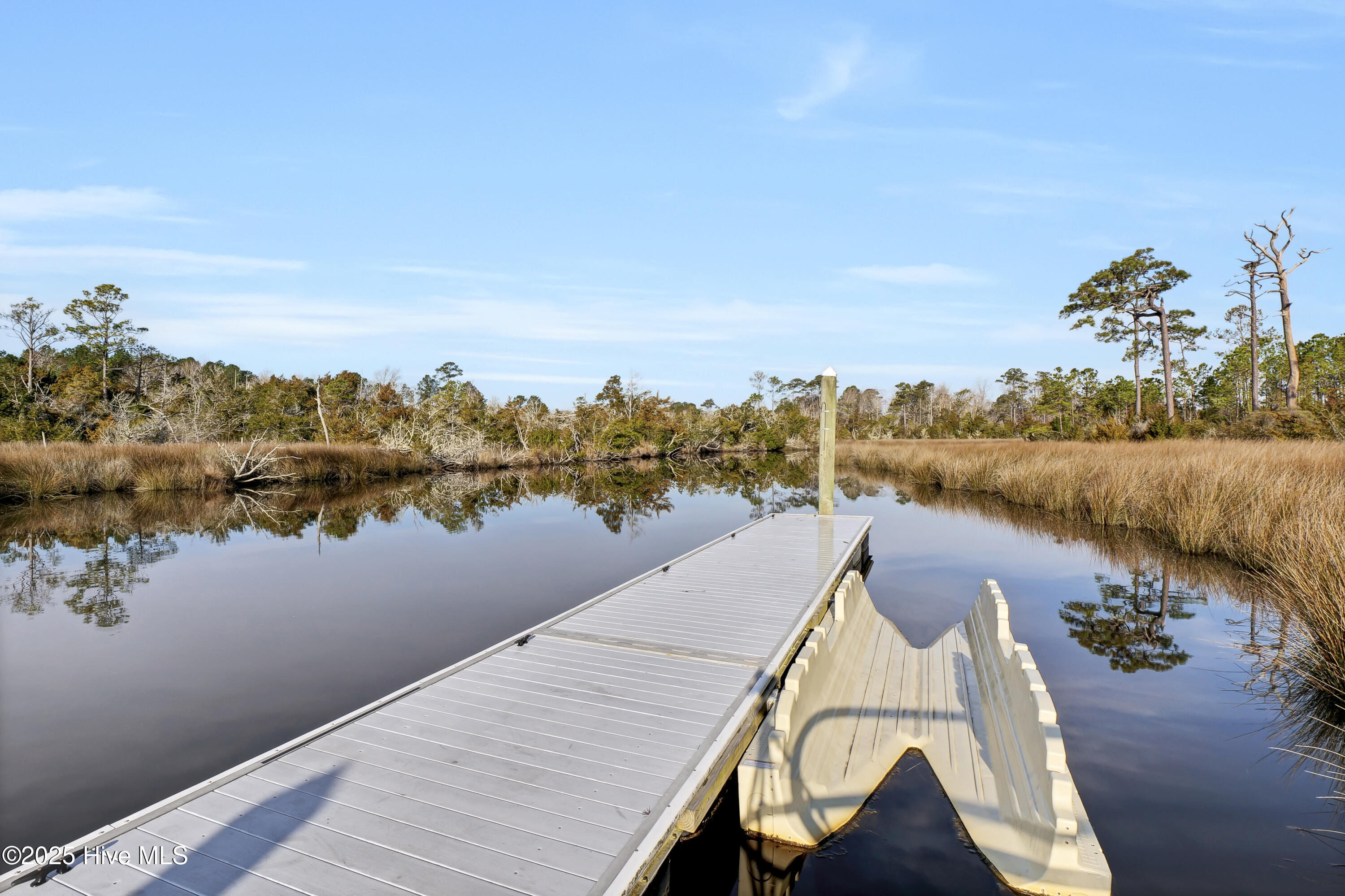 215 Marshside Landing Property Photo 25