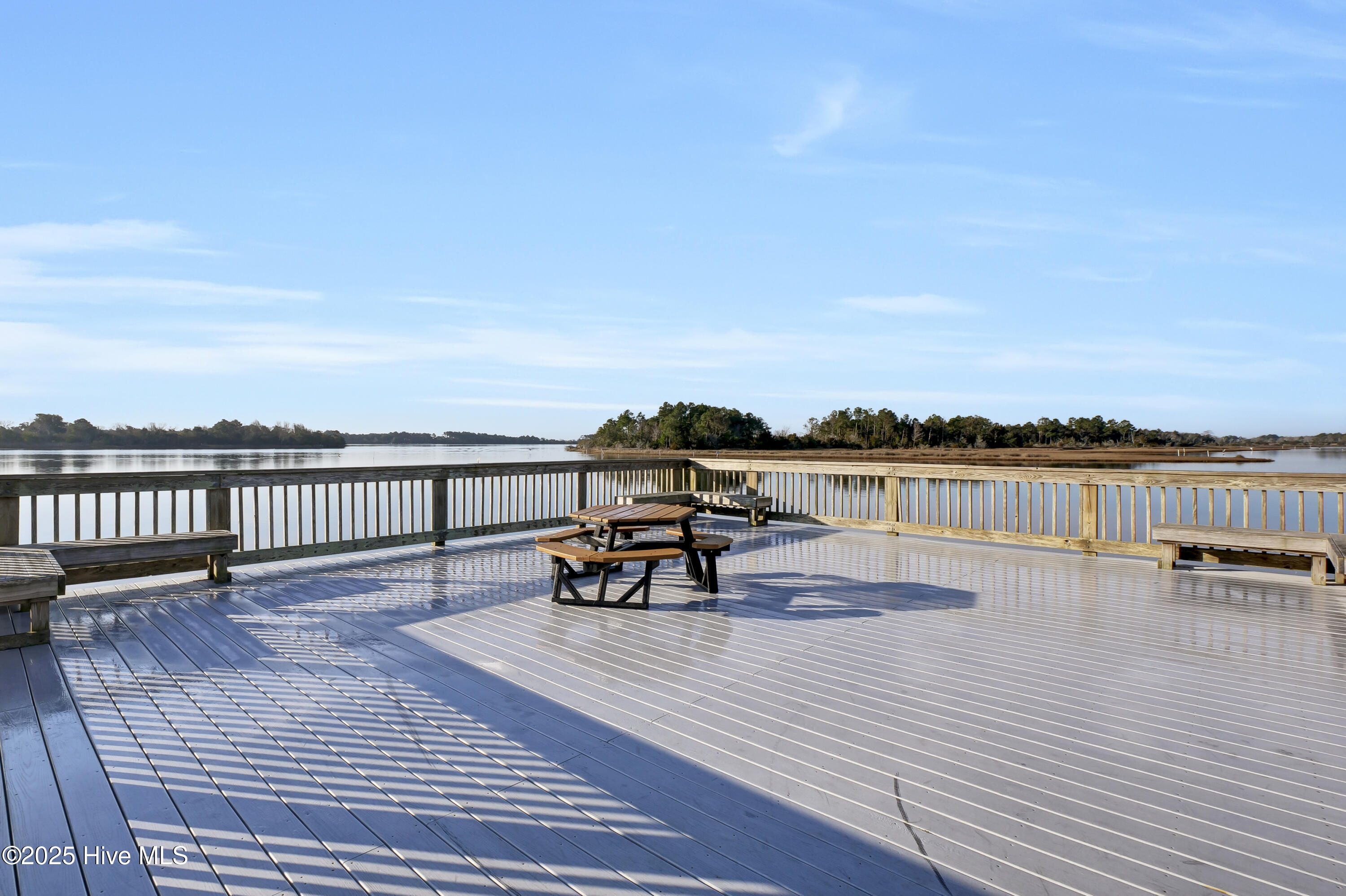 215 Marshside Landing Property Photo 30